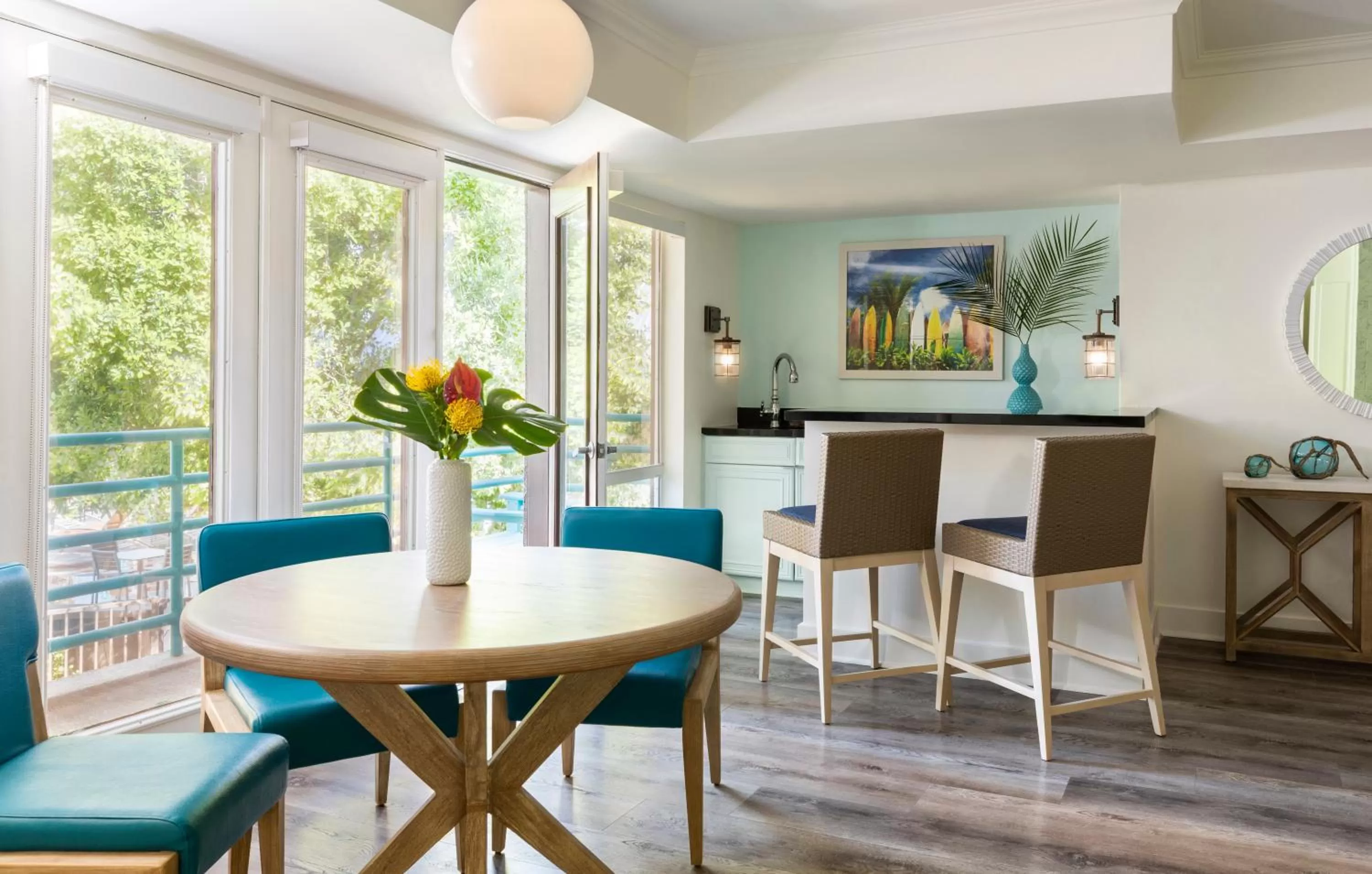 Living room in Riviera Resort Palm Springs