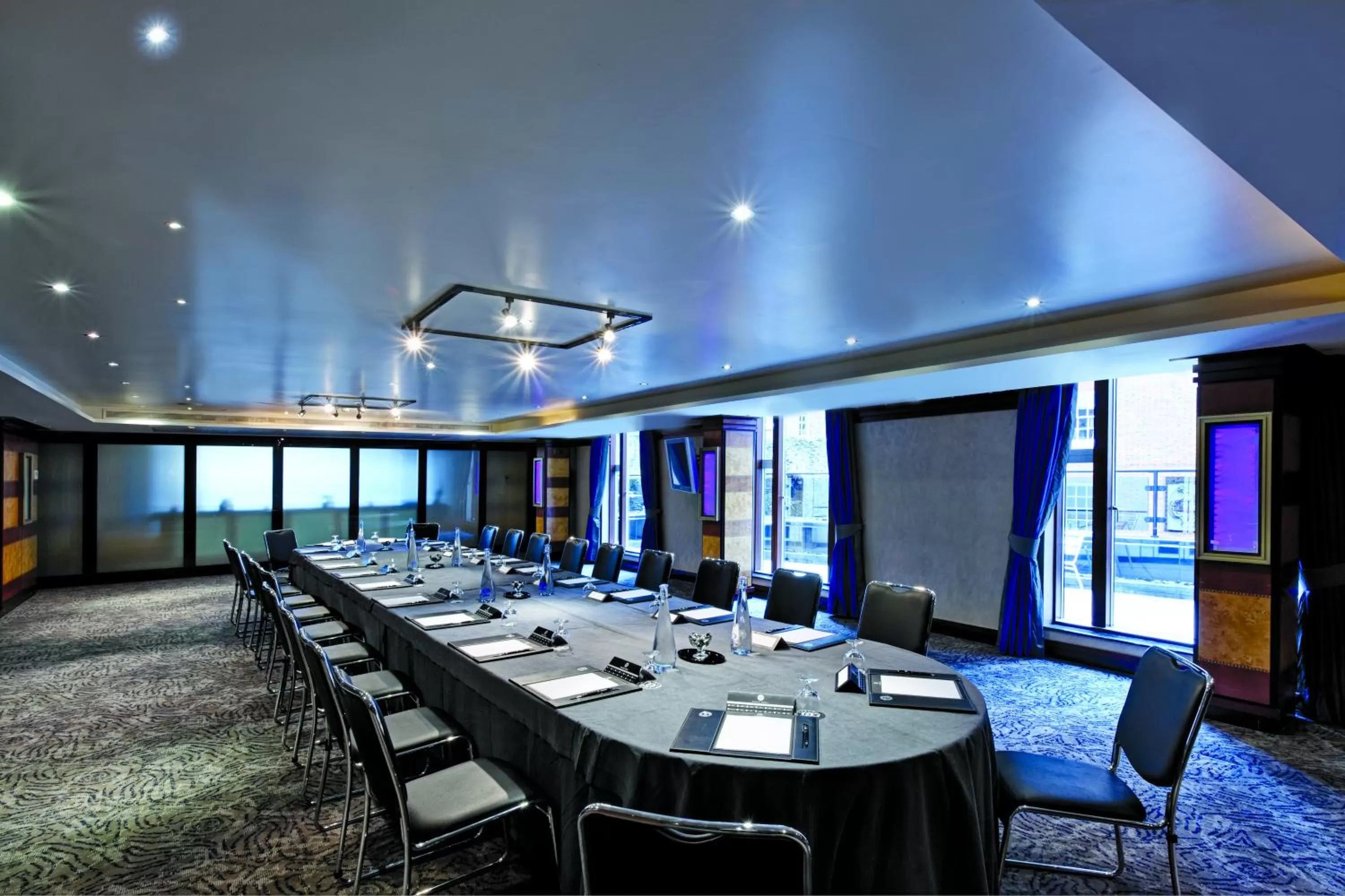 Business facilities in Leonardo Royal Hotel London City - Tower of London