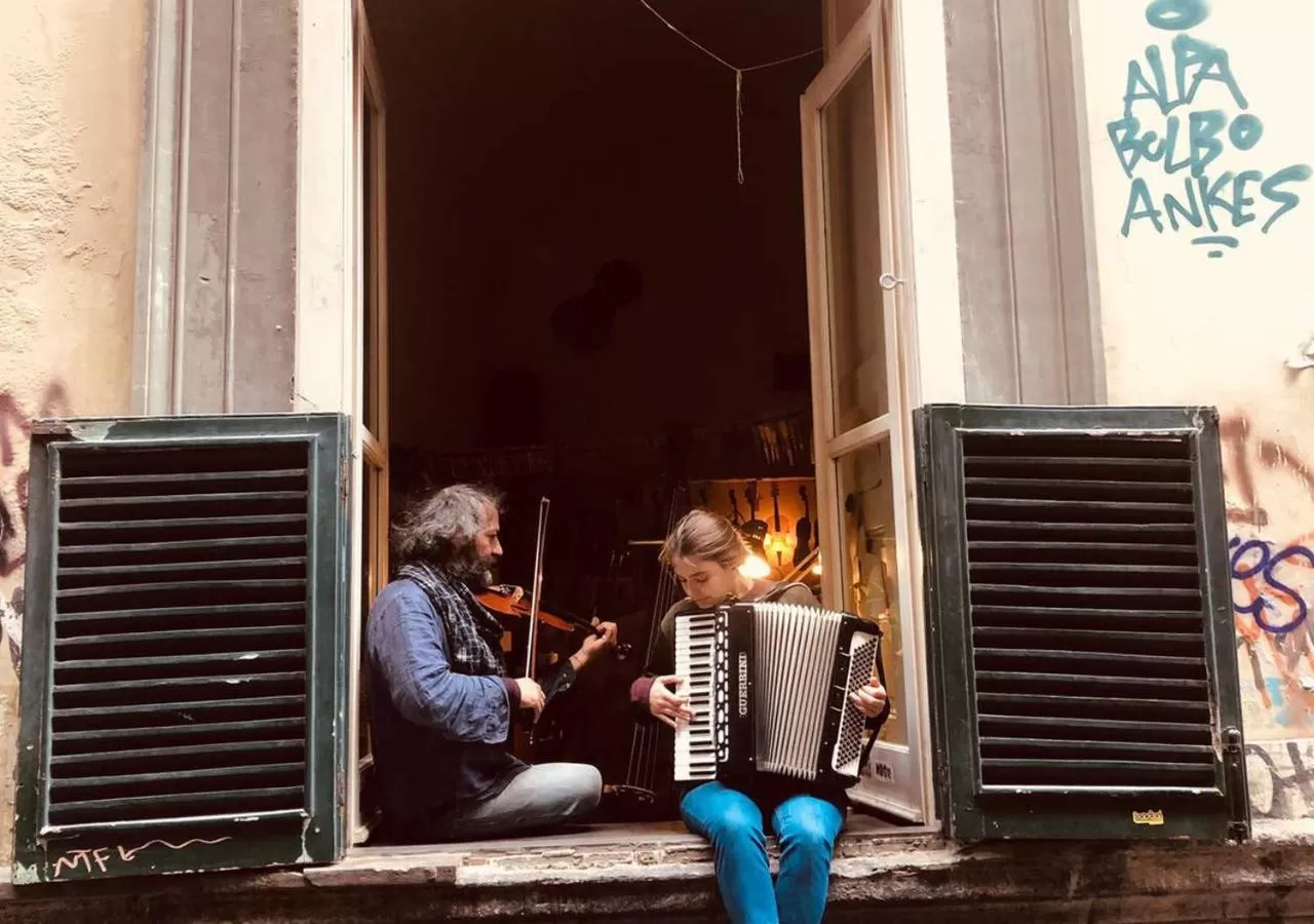 People in Bed Napoli