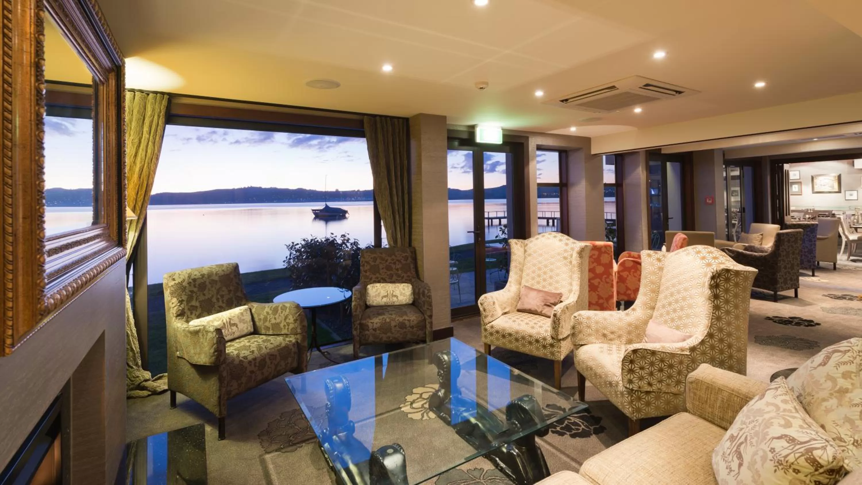 Lounge or bar in Millennium Hotel & Resort Manuels Taupo