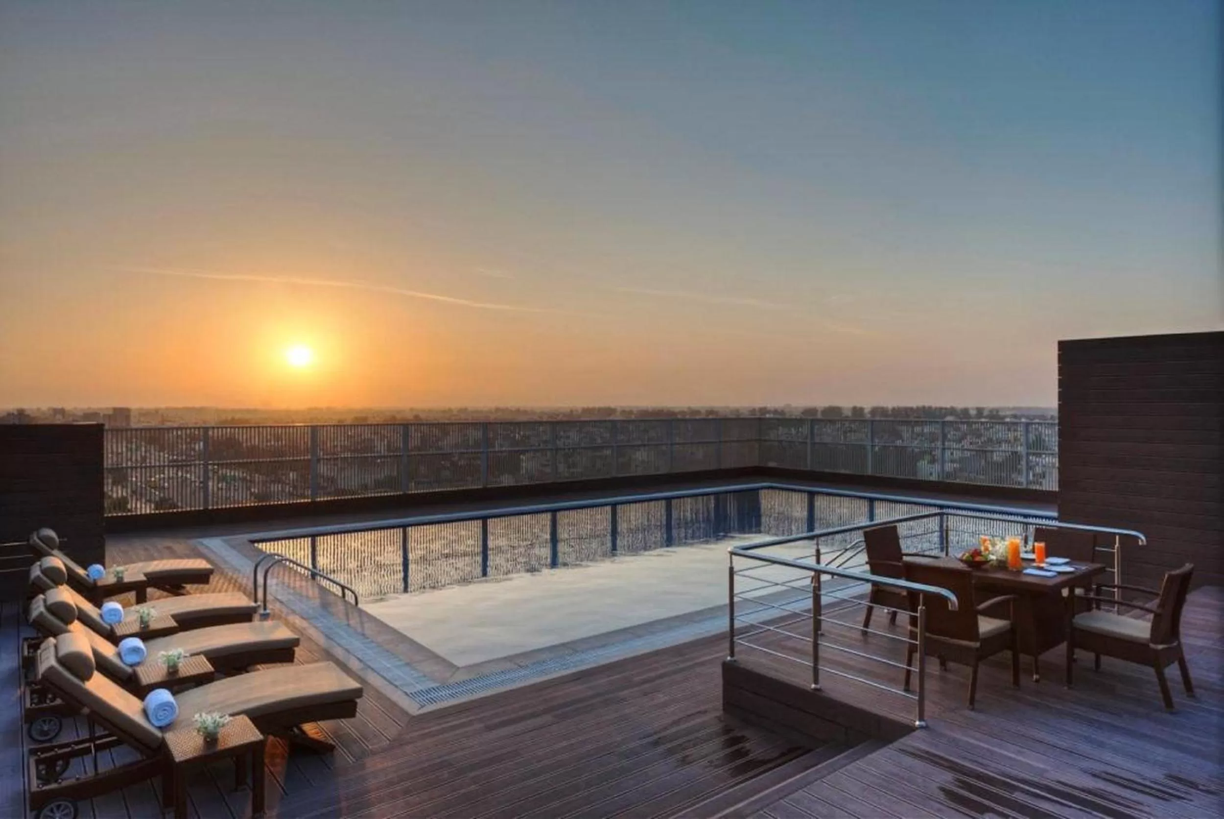 Swimming pool in Hyatt Regency Ludhiana