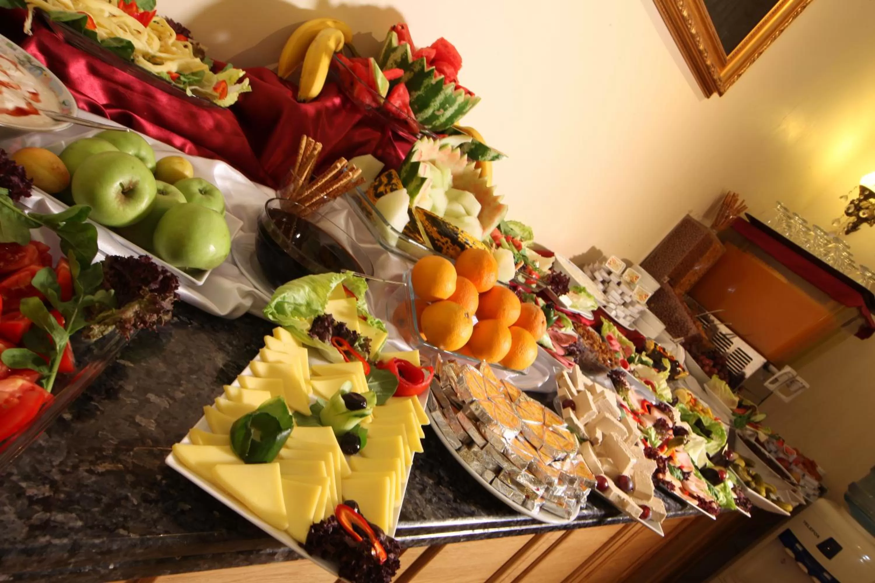 Restaurant/places to eat in Sirkeci Park Hotel