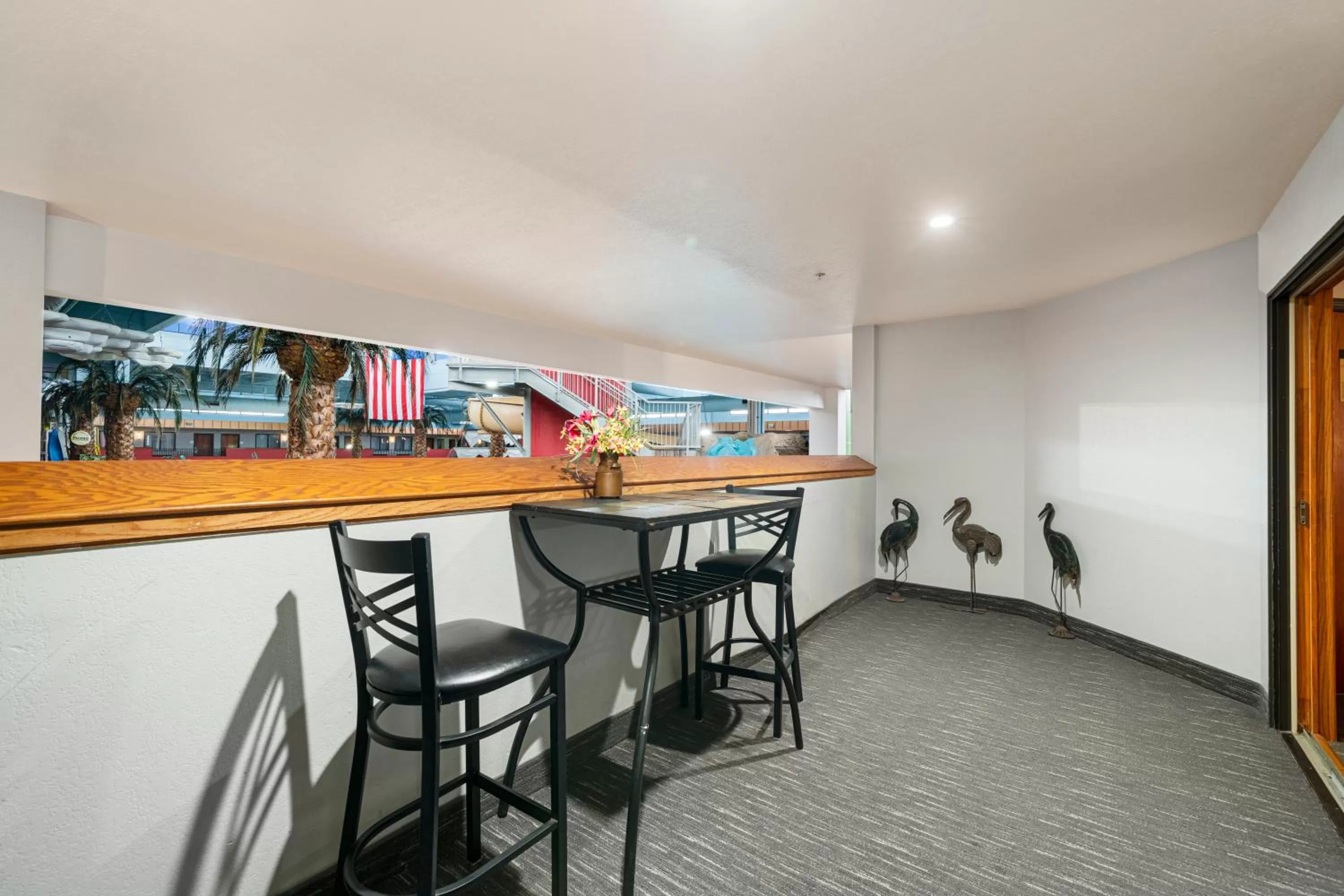 Balcony/Terrace in Ramada by Wyndham Sioux Falls Airport - Waterpark Resort & Event Center