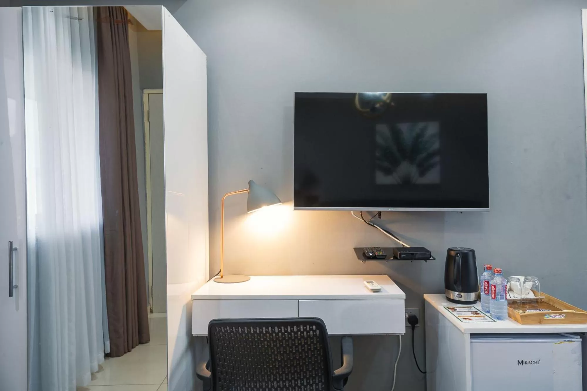 TV and multimedia in The Avery Suites, East Legon
