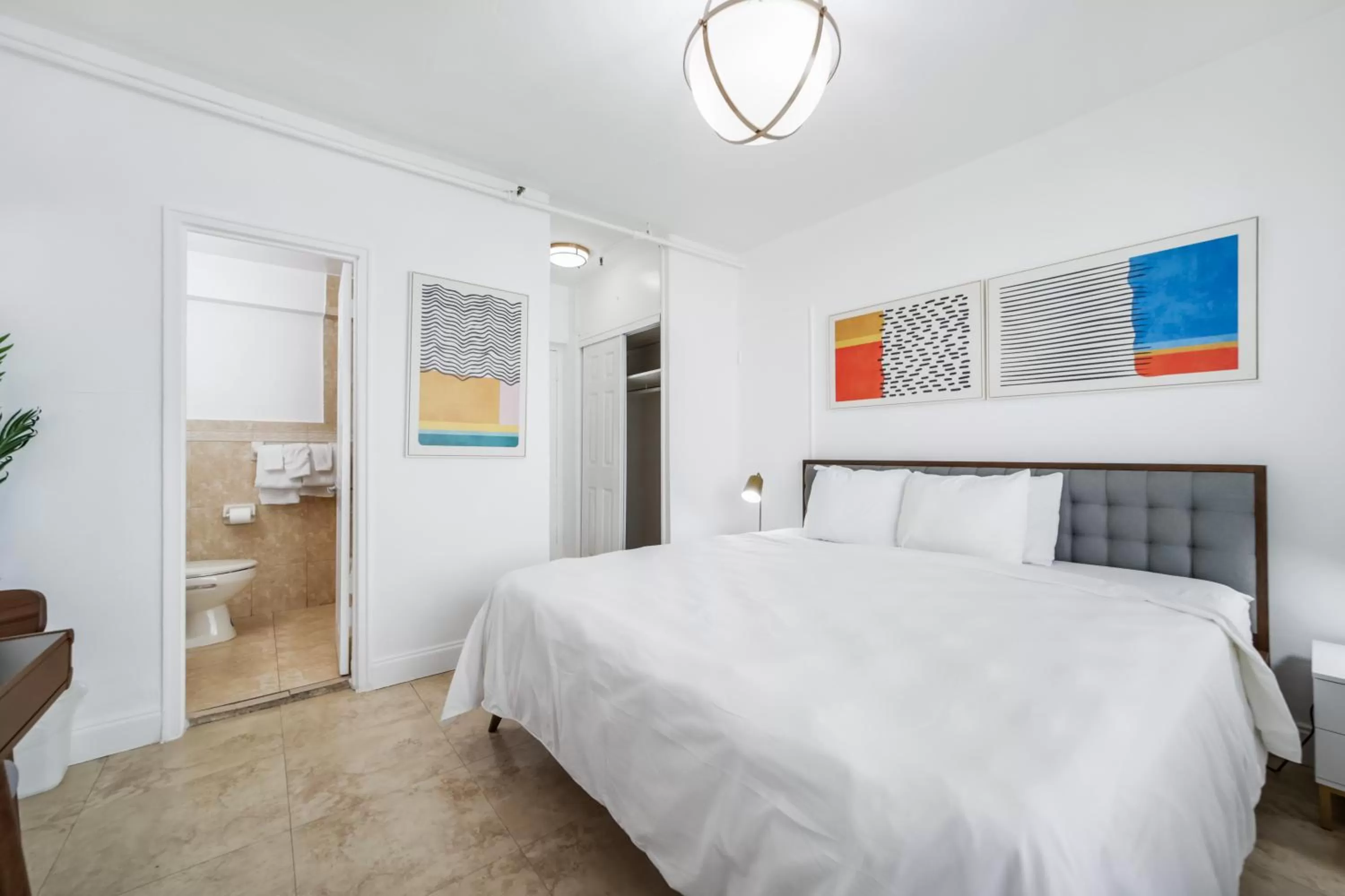 Bed in Starlite Hotel