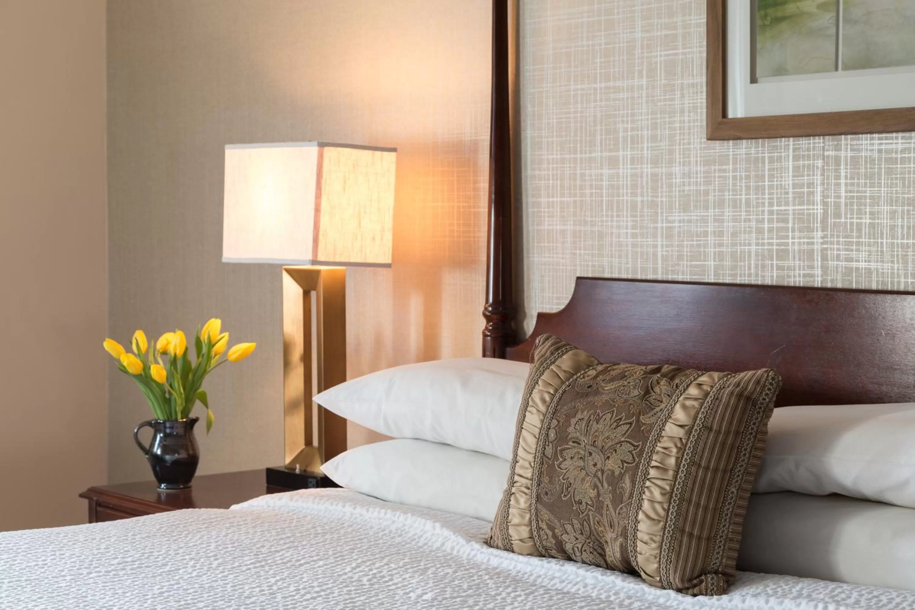 Suite with Private Pool in Meadowbrook Inn