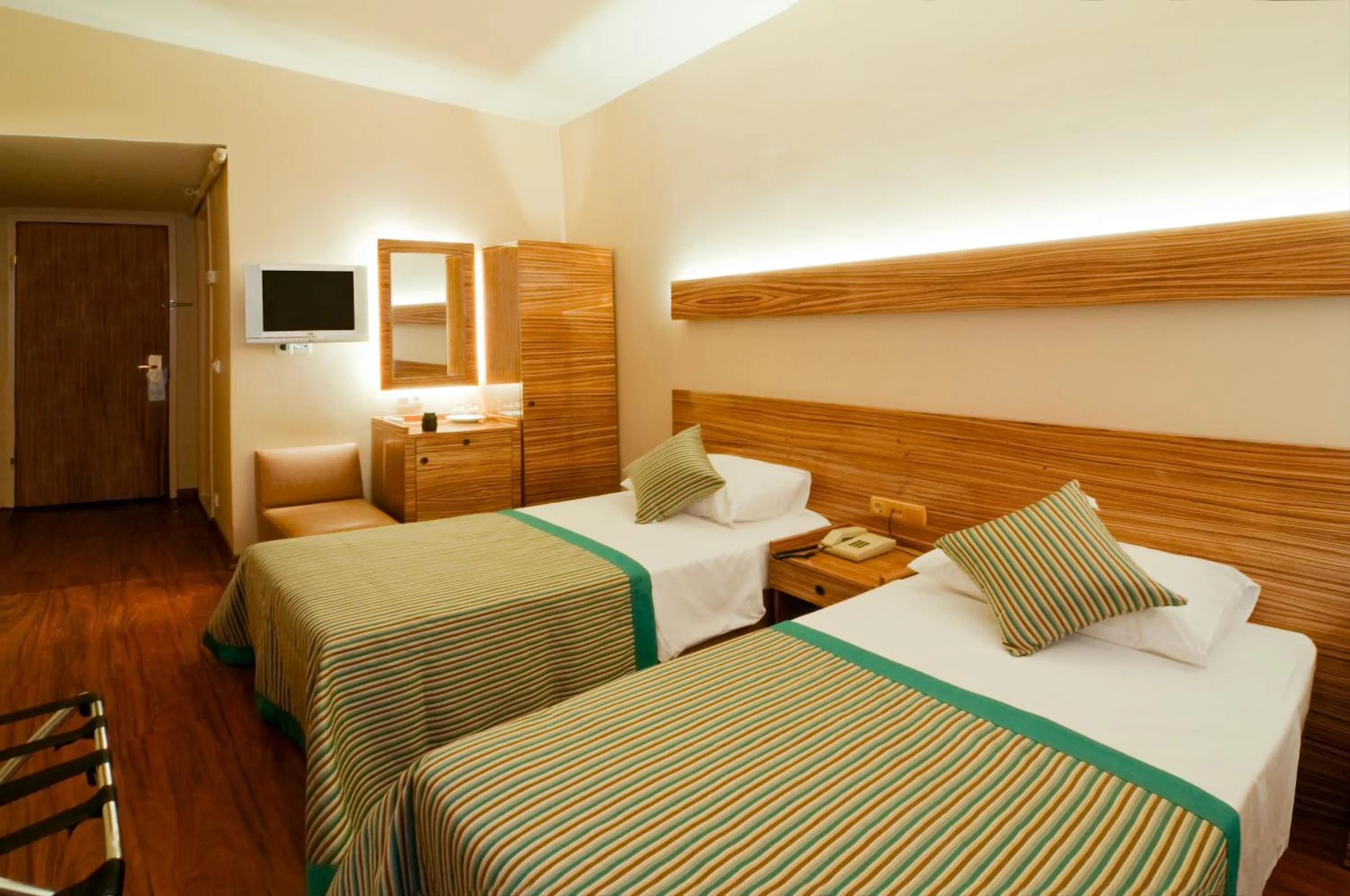 Photo of the whole room, Bed in Hotel Buyuk Keban