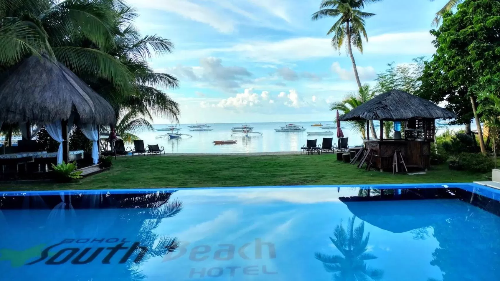 Property building in Bohol South Beach Hotel