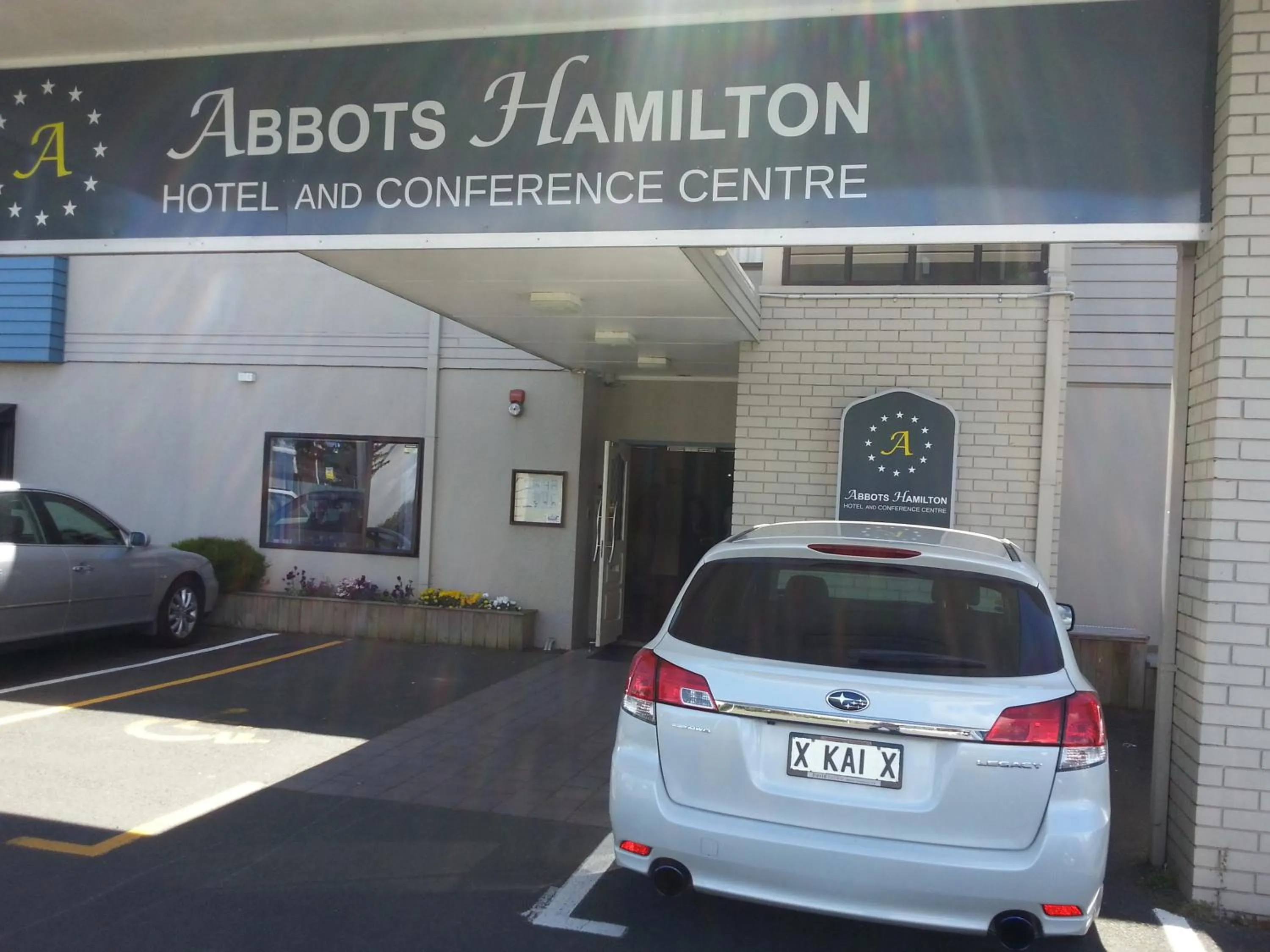 Facade/entrance in Abbots Hamilton – Hotel and Conference Centre