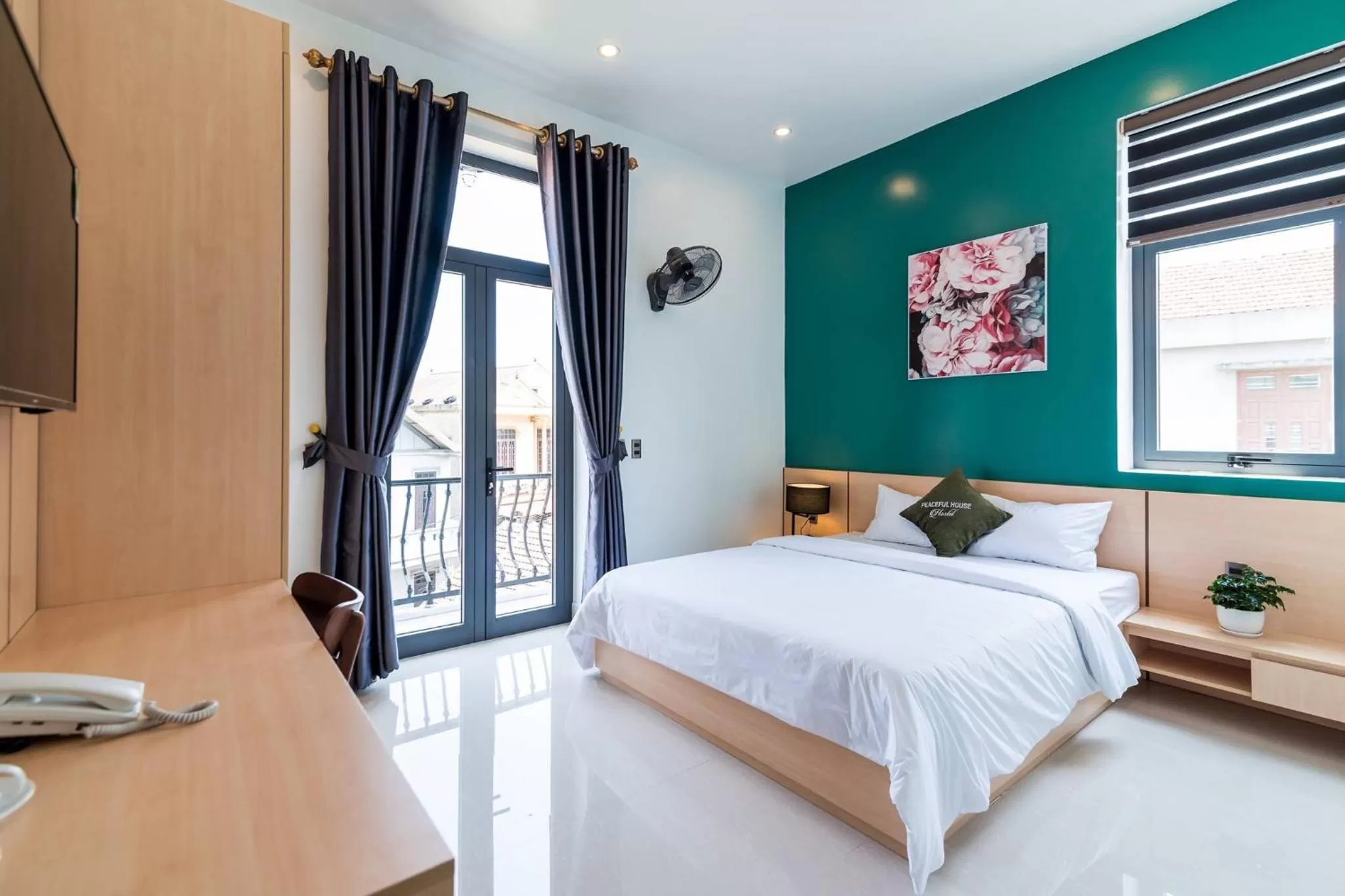 Bed in Peaceful House Hostel