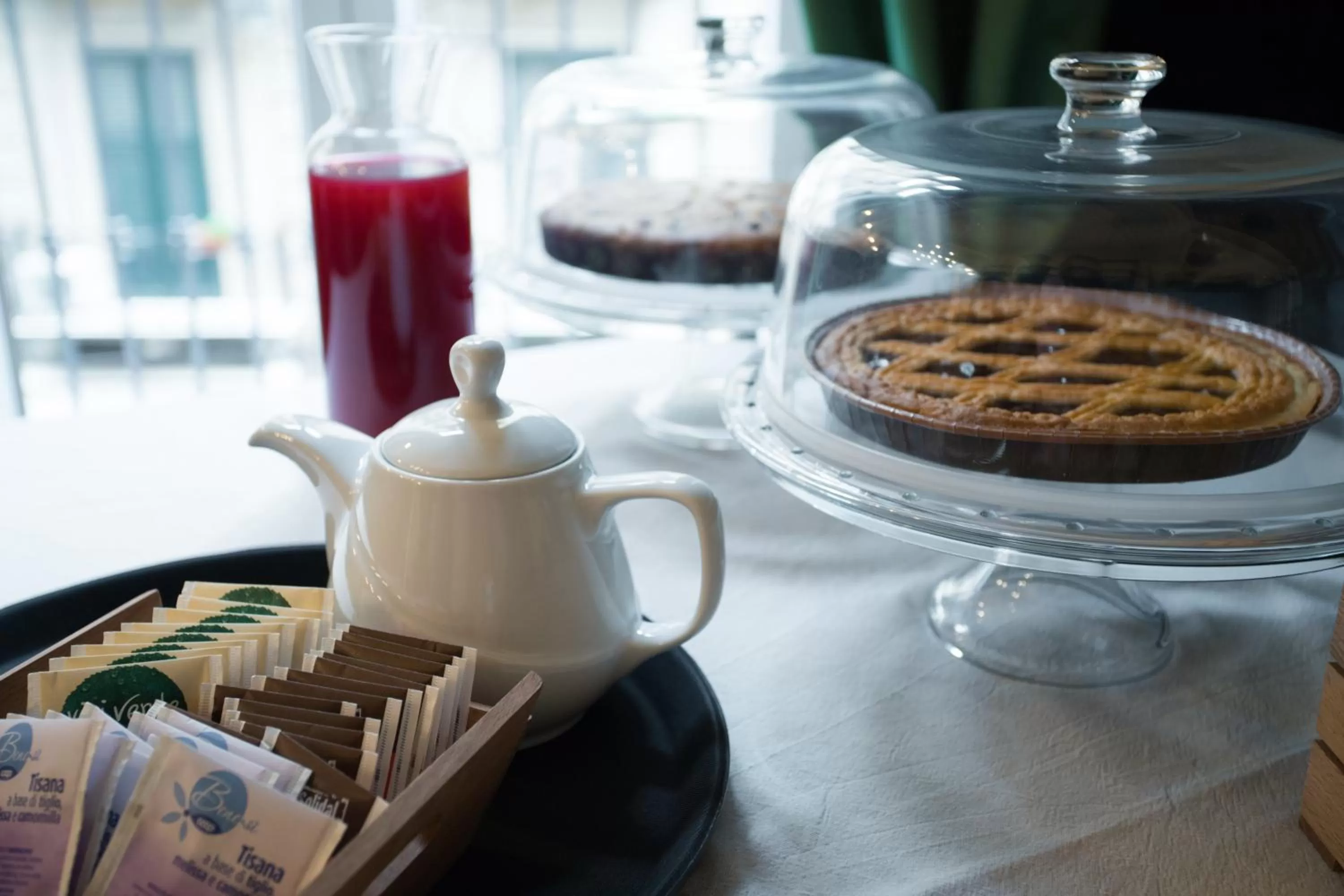 Coffee/tea facilities in Donna Isa B&B