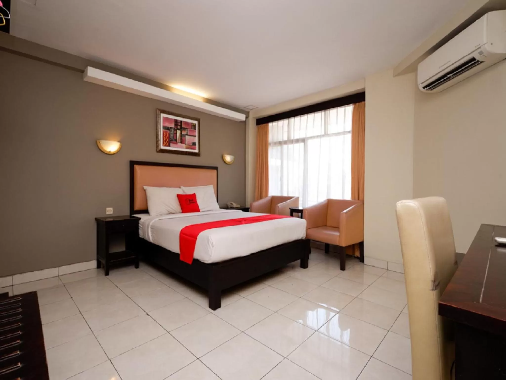 Bedroom, Bed in RedDoorz Plus @ Singosari Raya