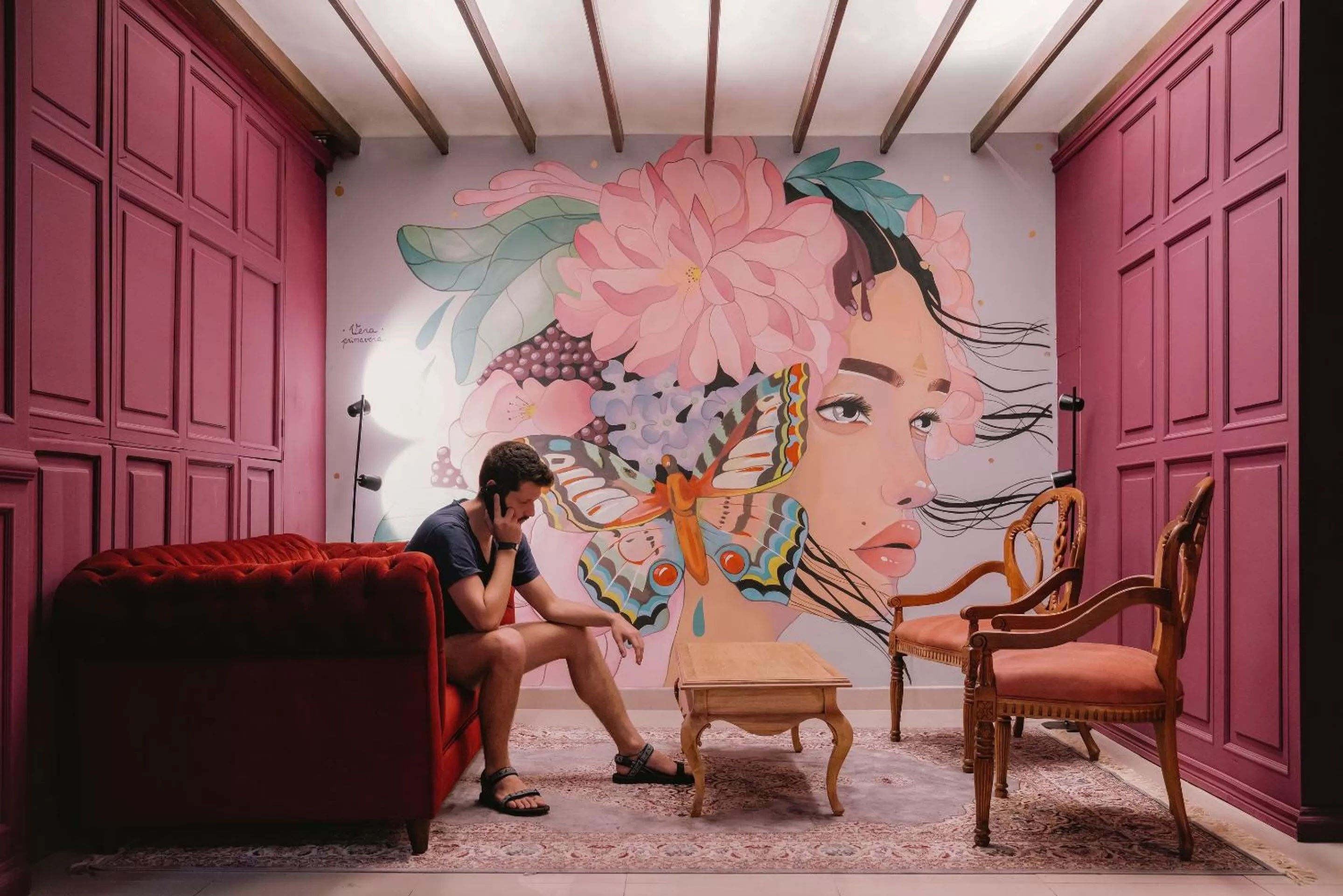 Seating area in Selina Quito