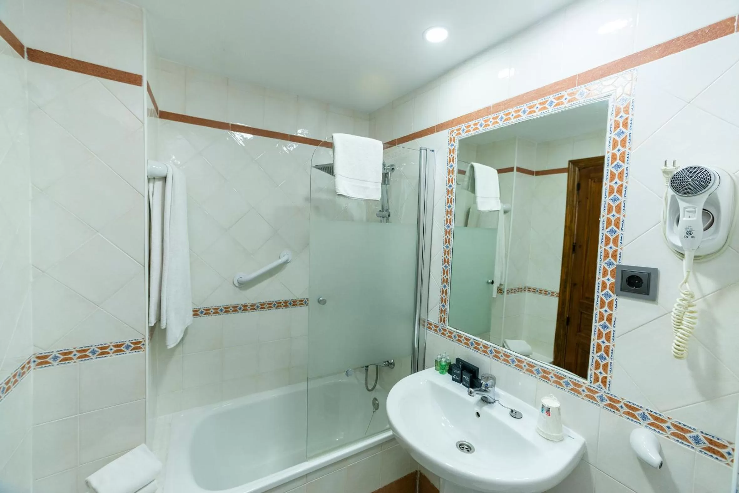 Bathroom in Hotel Casa Museo de la Mezquita