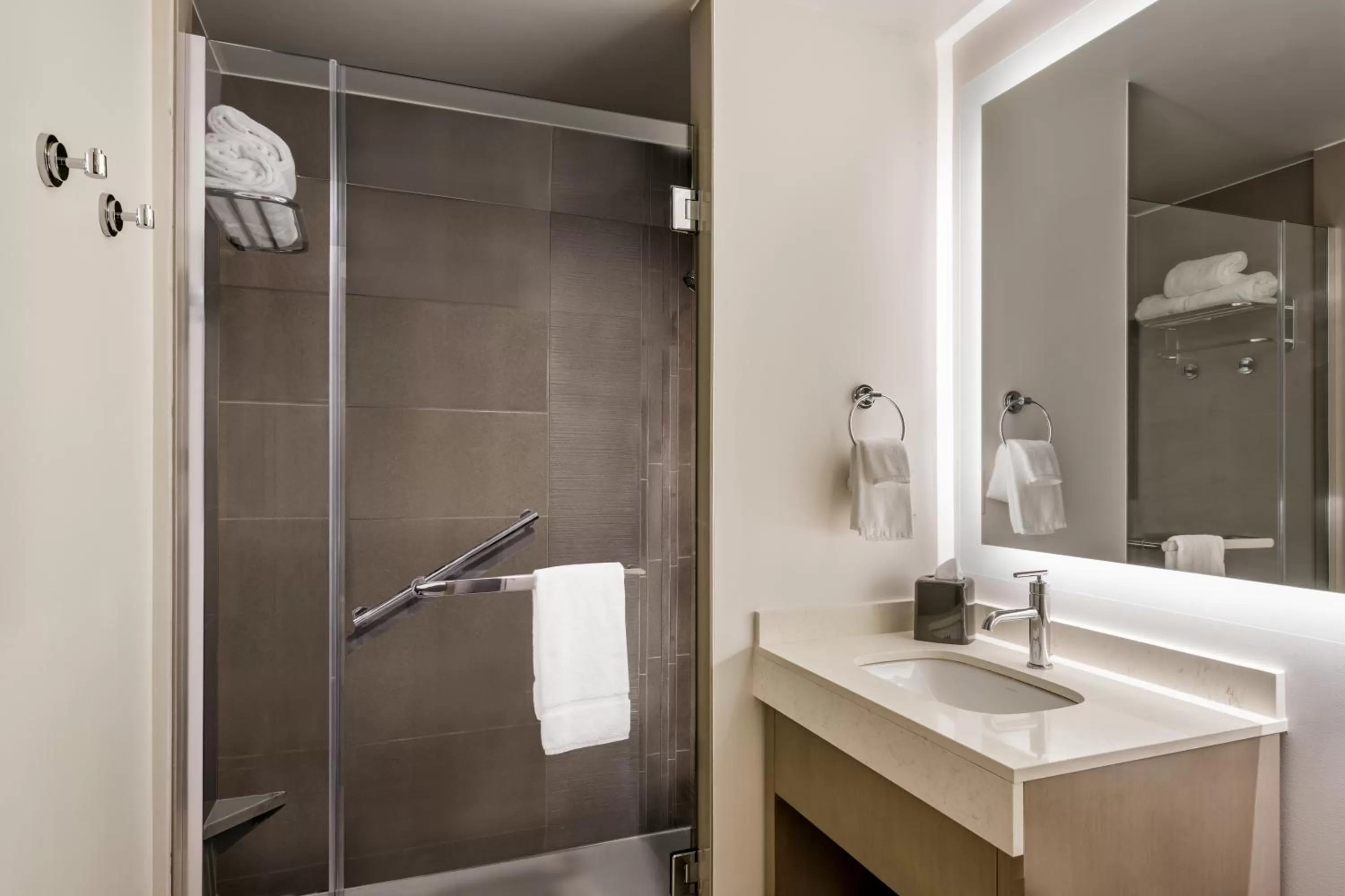 Bathroom in Hyatt House Rochester Mayo Clinic Area