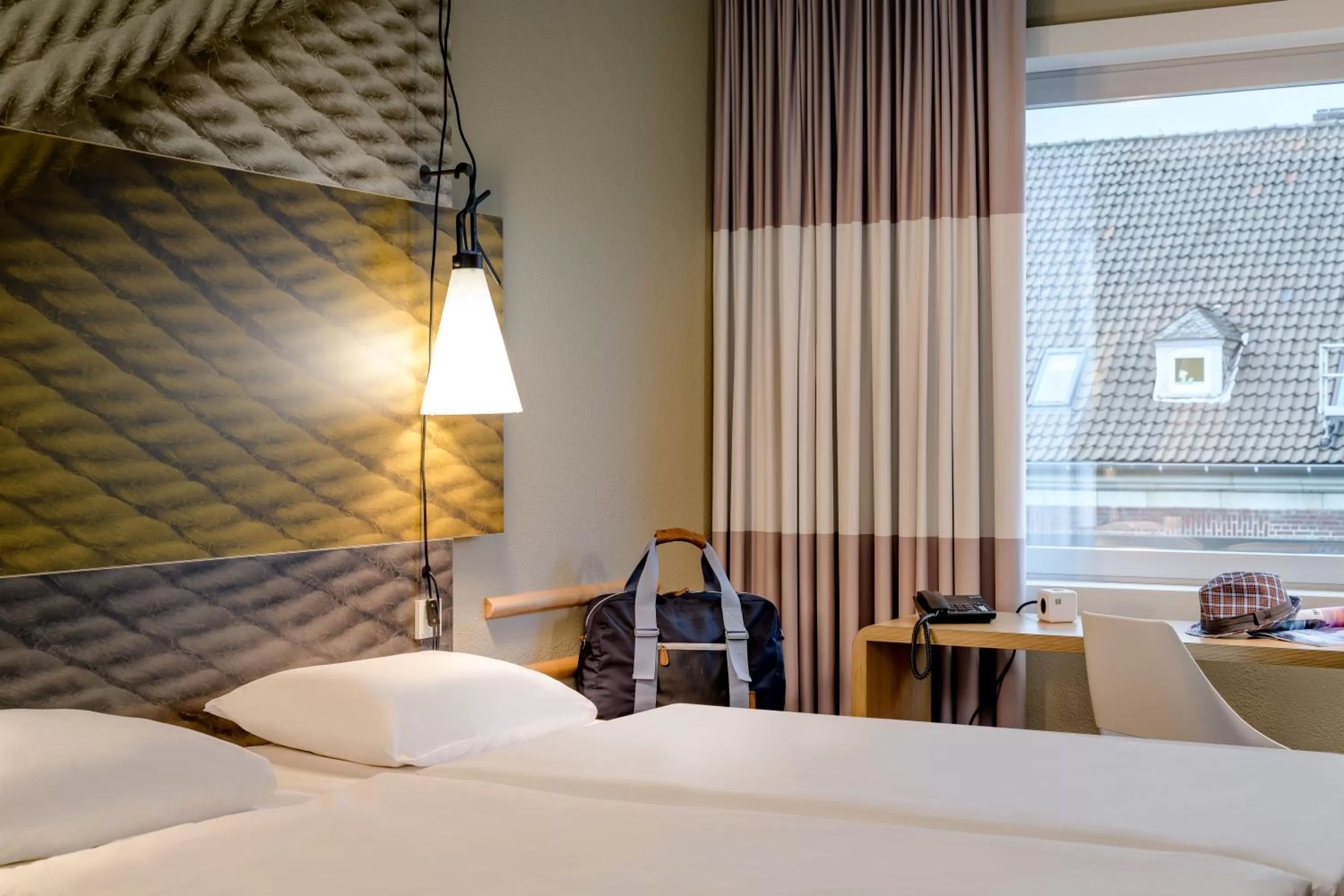Photo of the whole room, Bed in Ibis Münster City