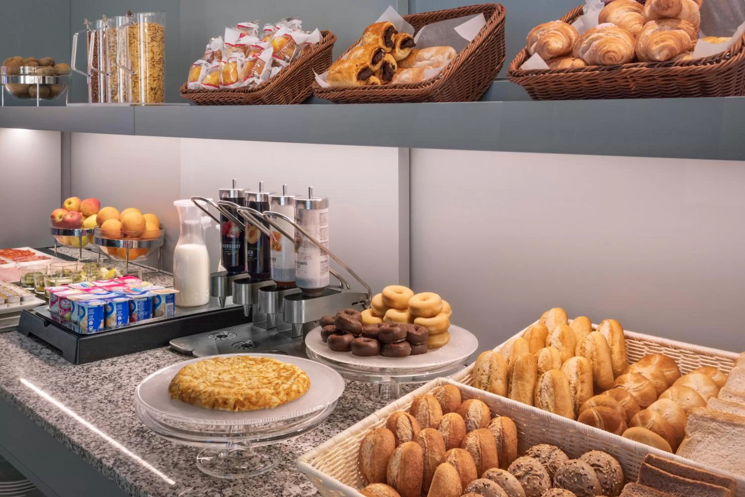 Buffet breakfast in B&B HOTEL Elche