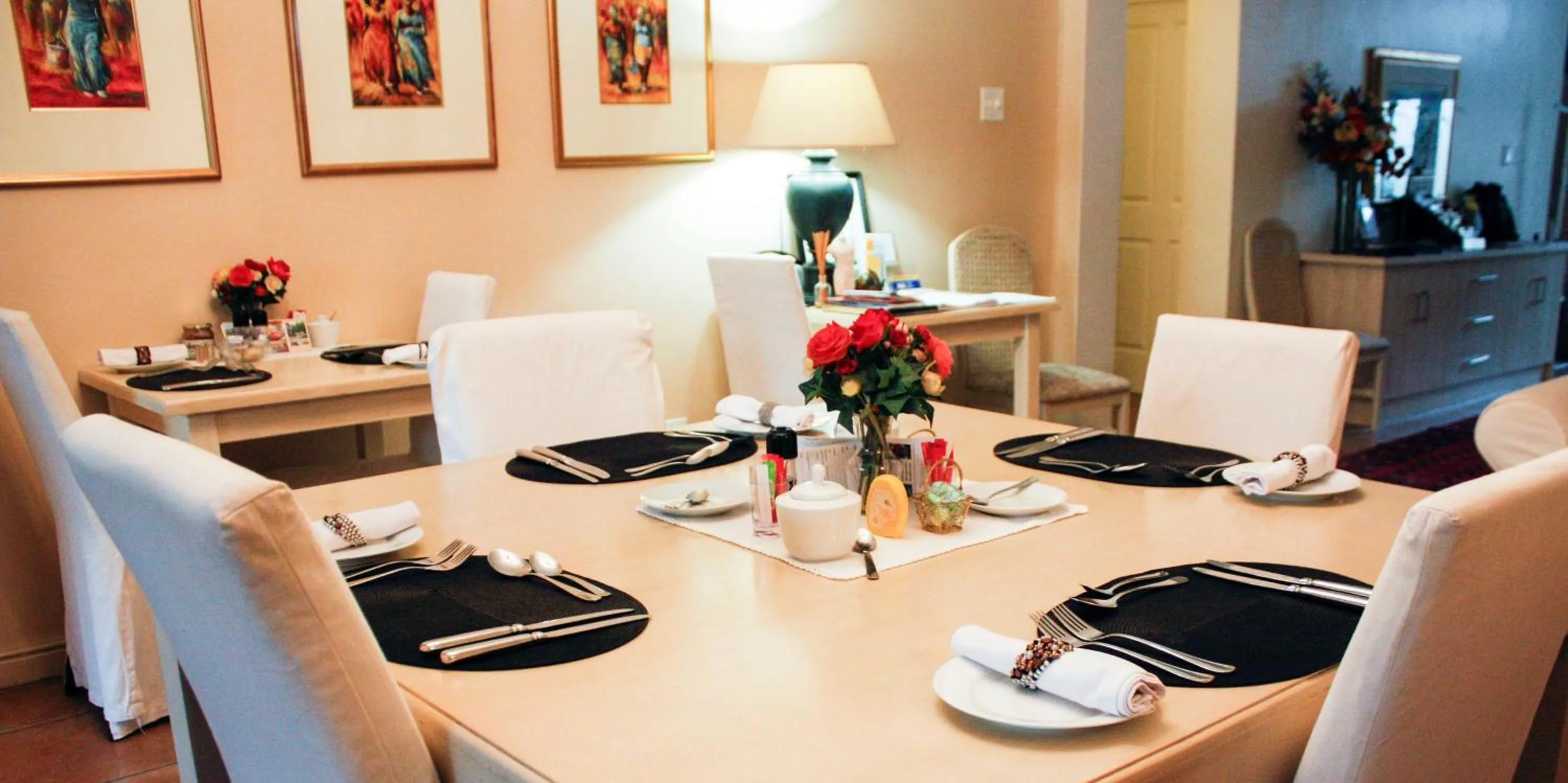 Restaurant/places to eat in Riversong Guest House