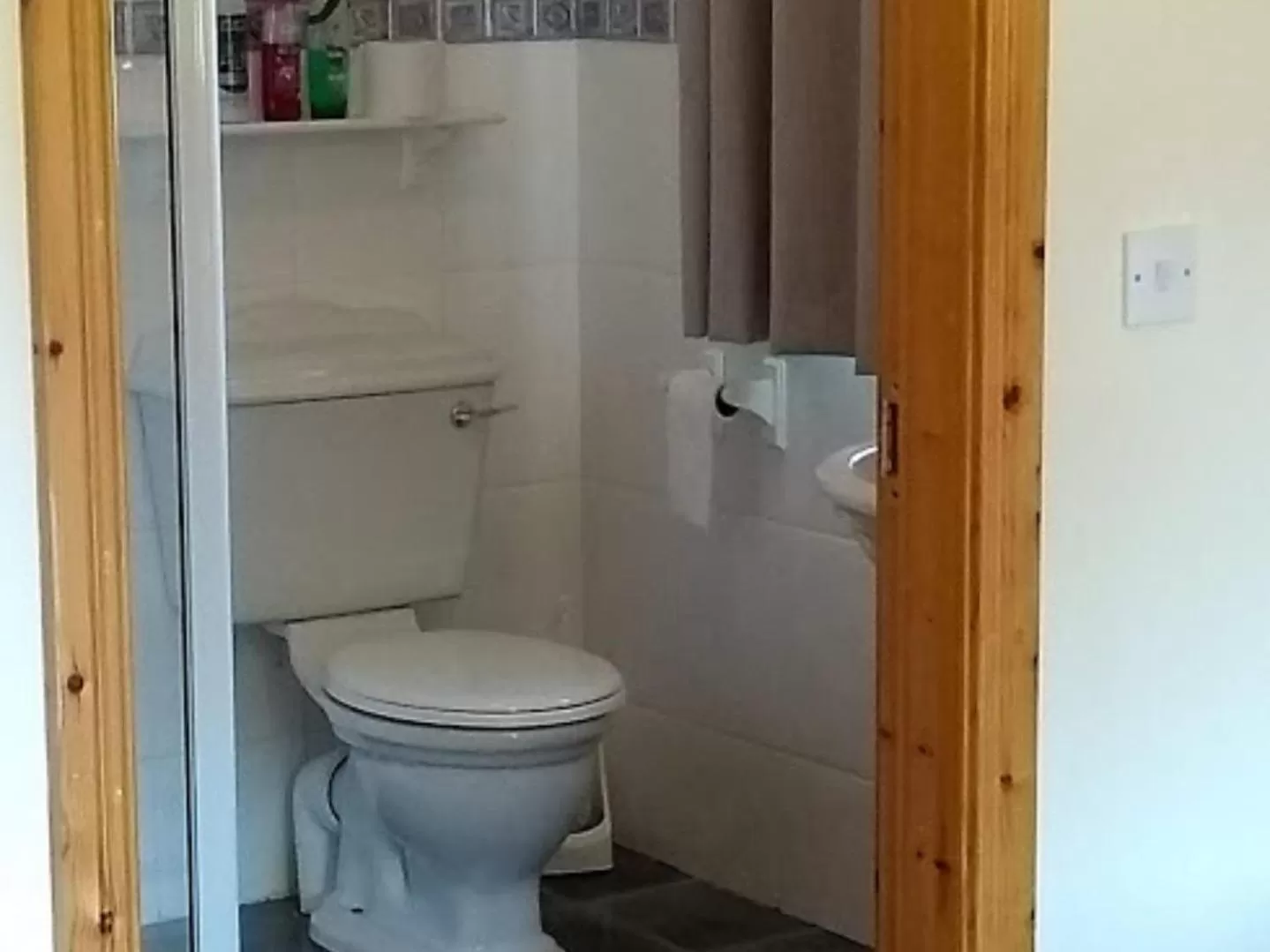 Bathroom in Manorview B&B