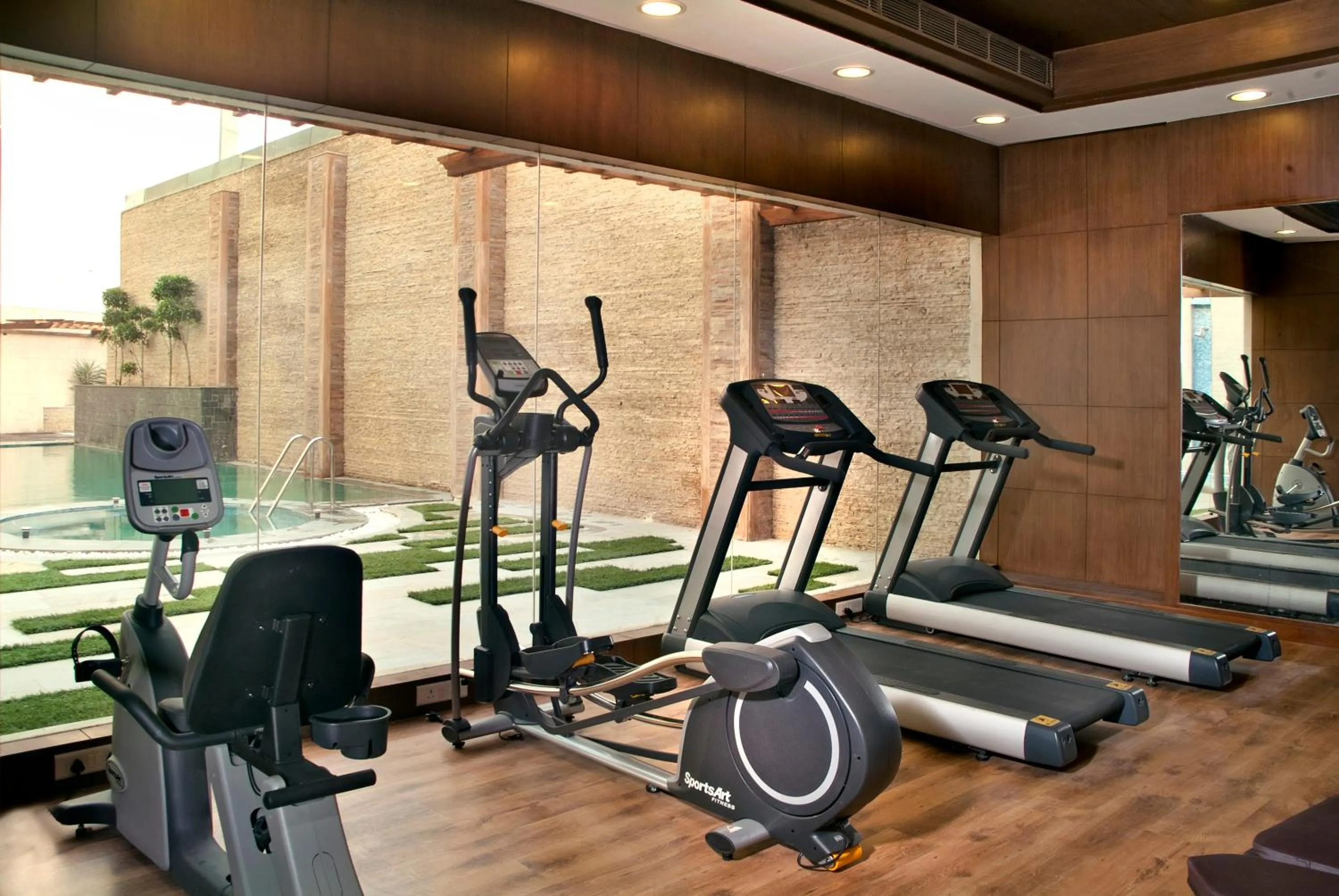Fitness centre/facilities in Savoy Suites Greater Noida