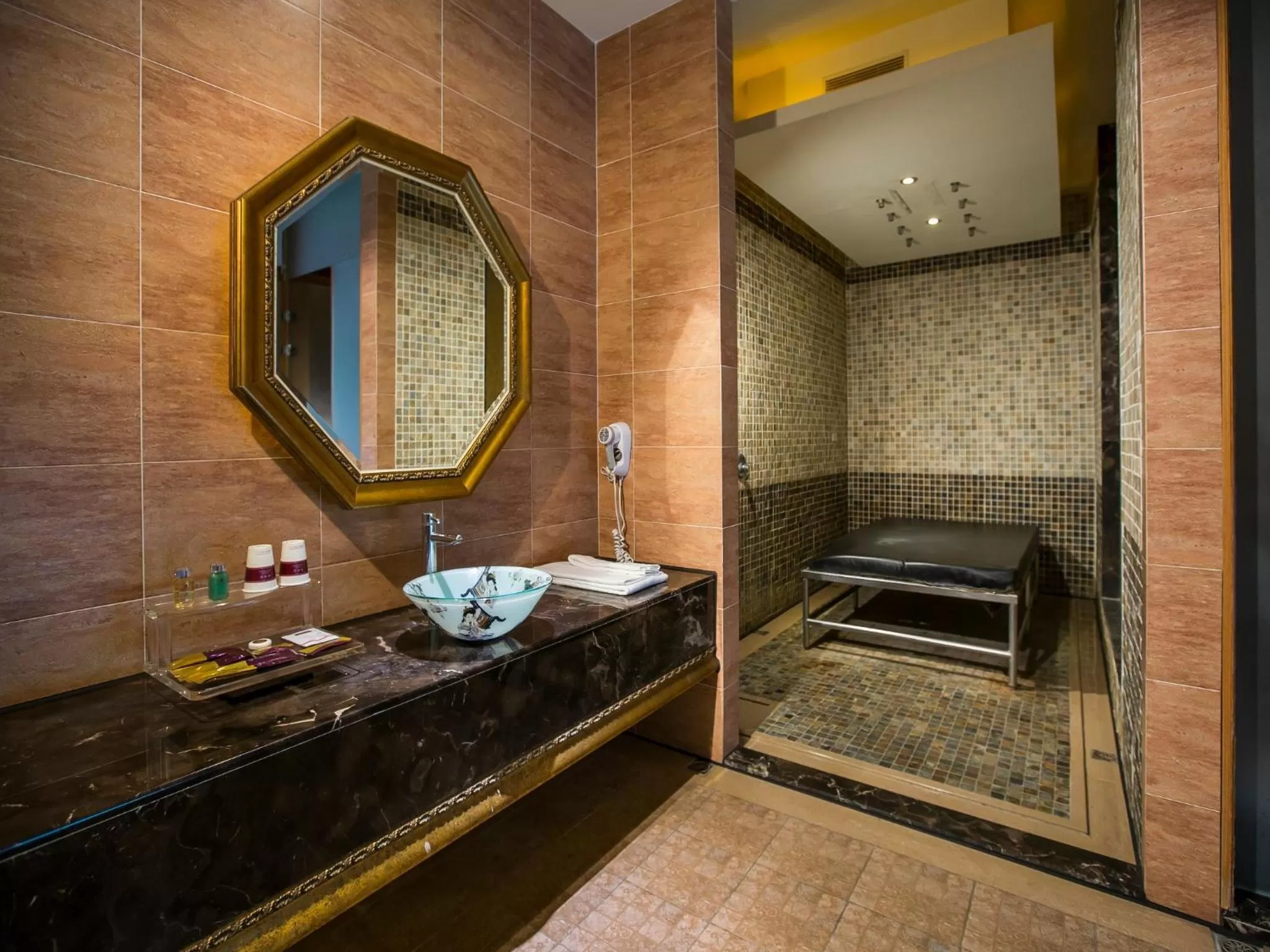 Bathroom in Moon Area Motel