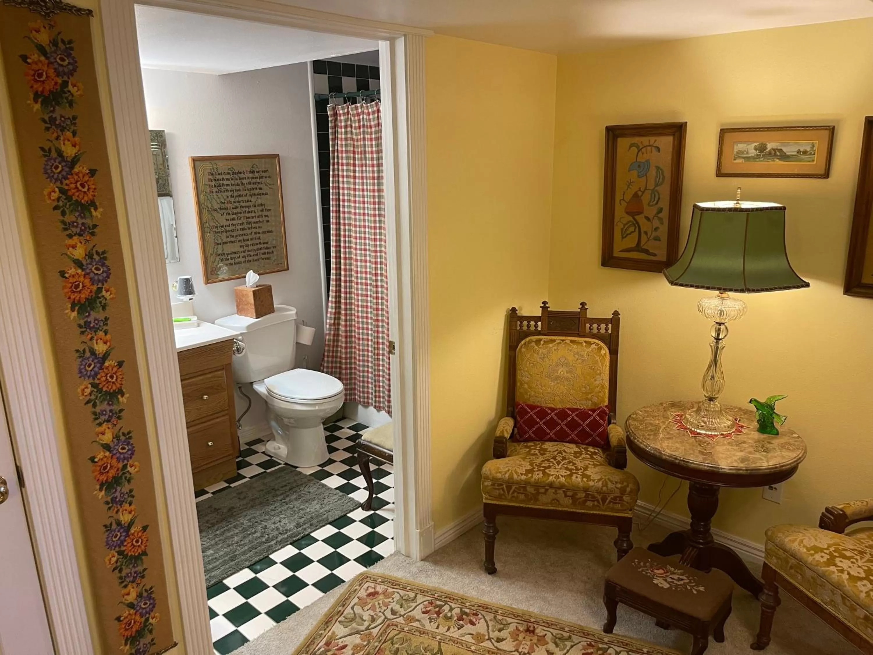 Bathroom in Big Yellow Inn