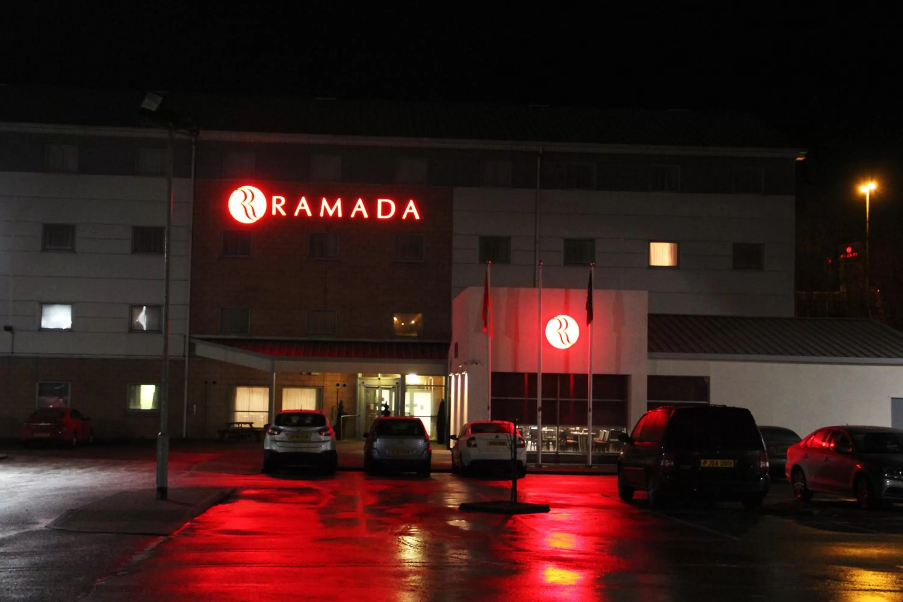 Facade/entrance in Ramada Wakefield