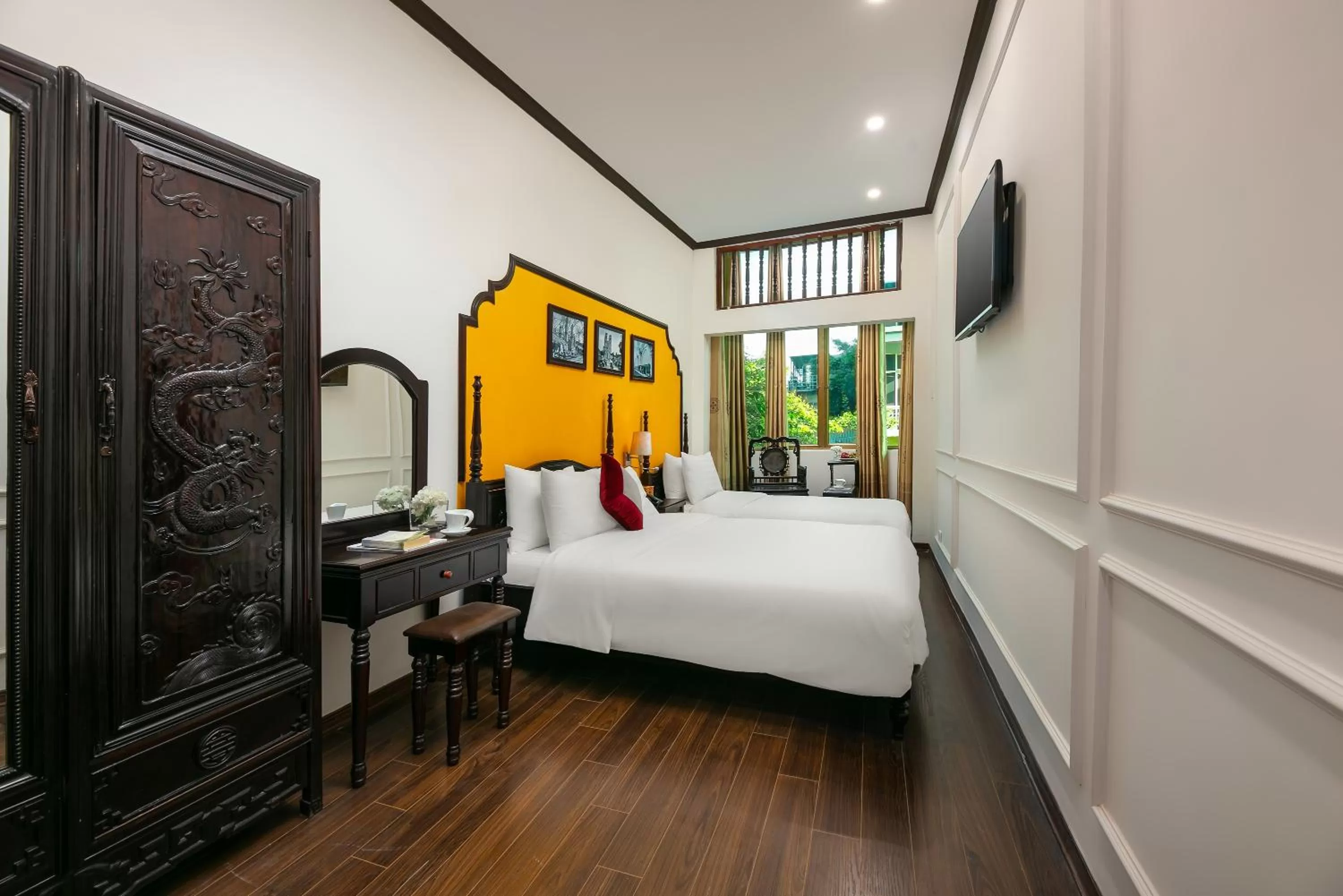 Bed in Silk Castle Hotel & Spa - Hanoi Old quarter