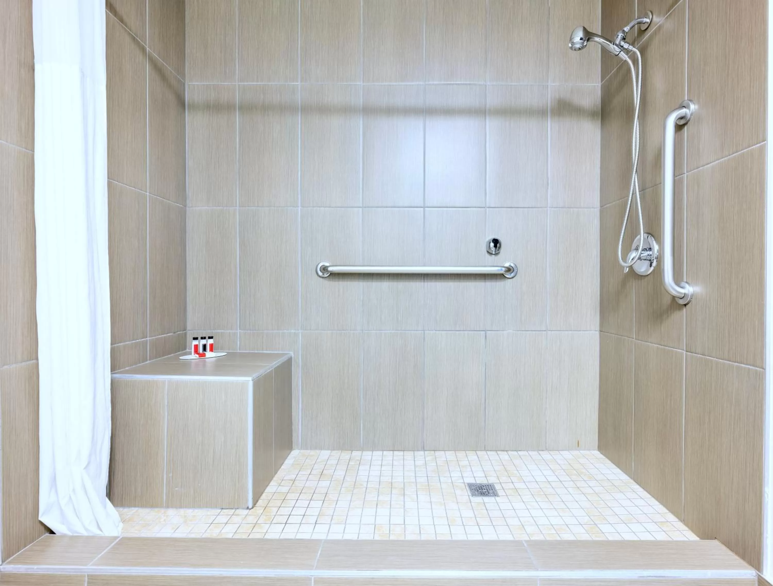 Shower in Days Inn by Wyndham Santa Monica