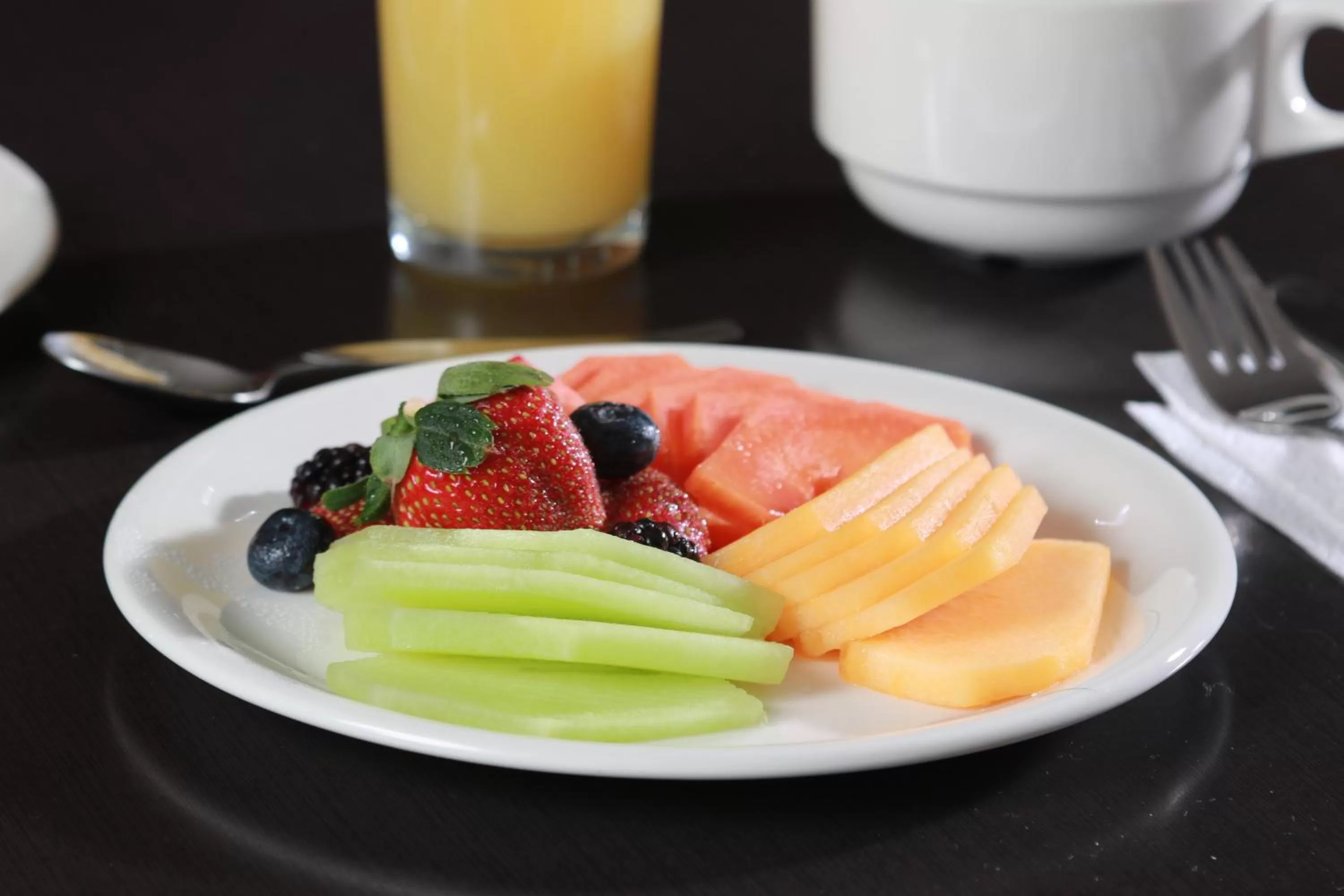 Restaurant/places to eat in Staybridge Suites Guadalajara Expo by IHG