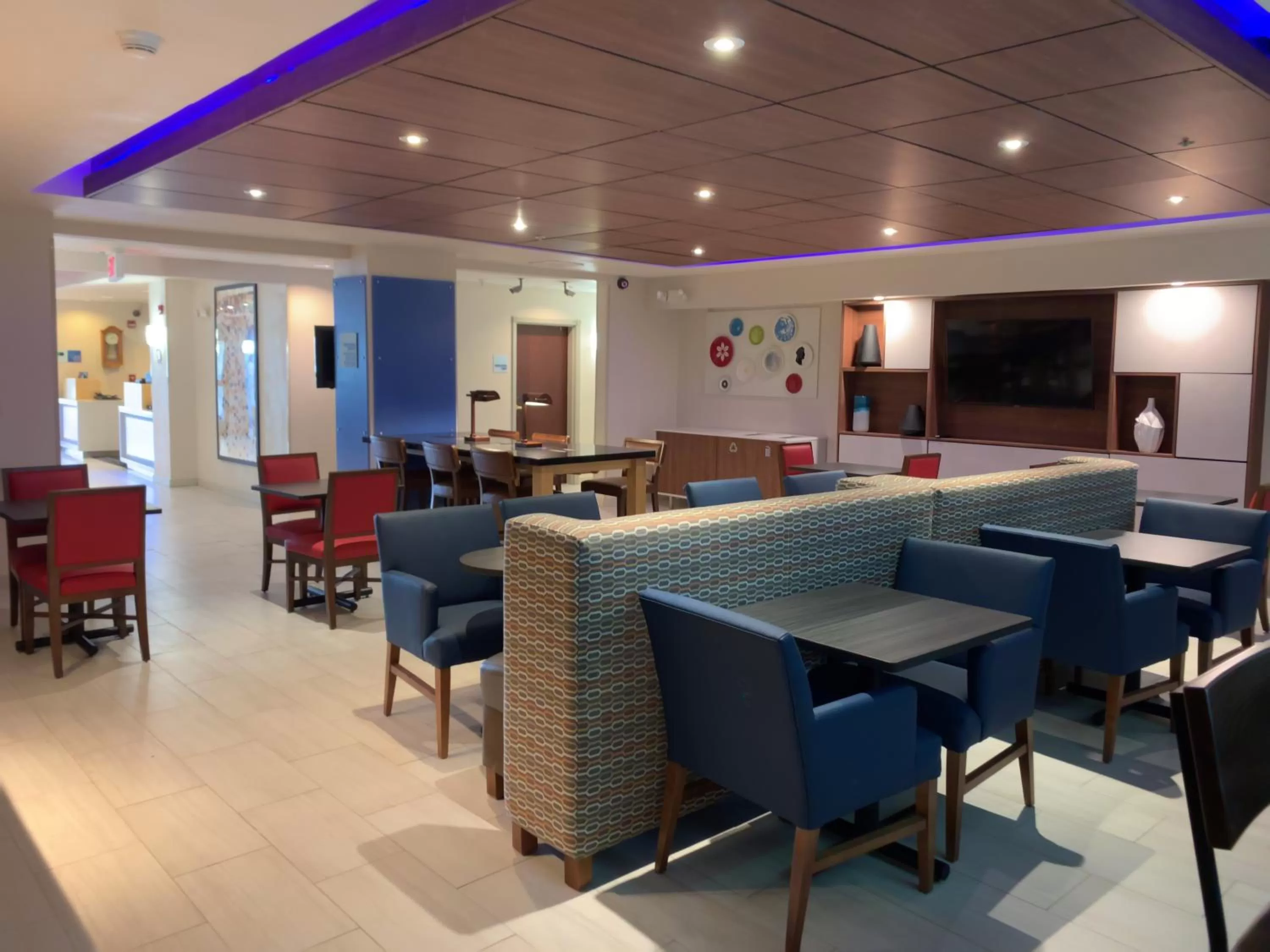 Breakfast in Holiday Inn Express & Suites Exmore - Eastern Shore by IHG