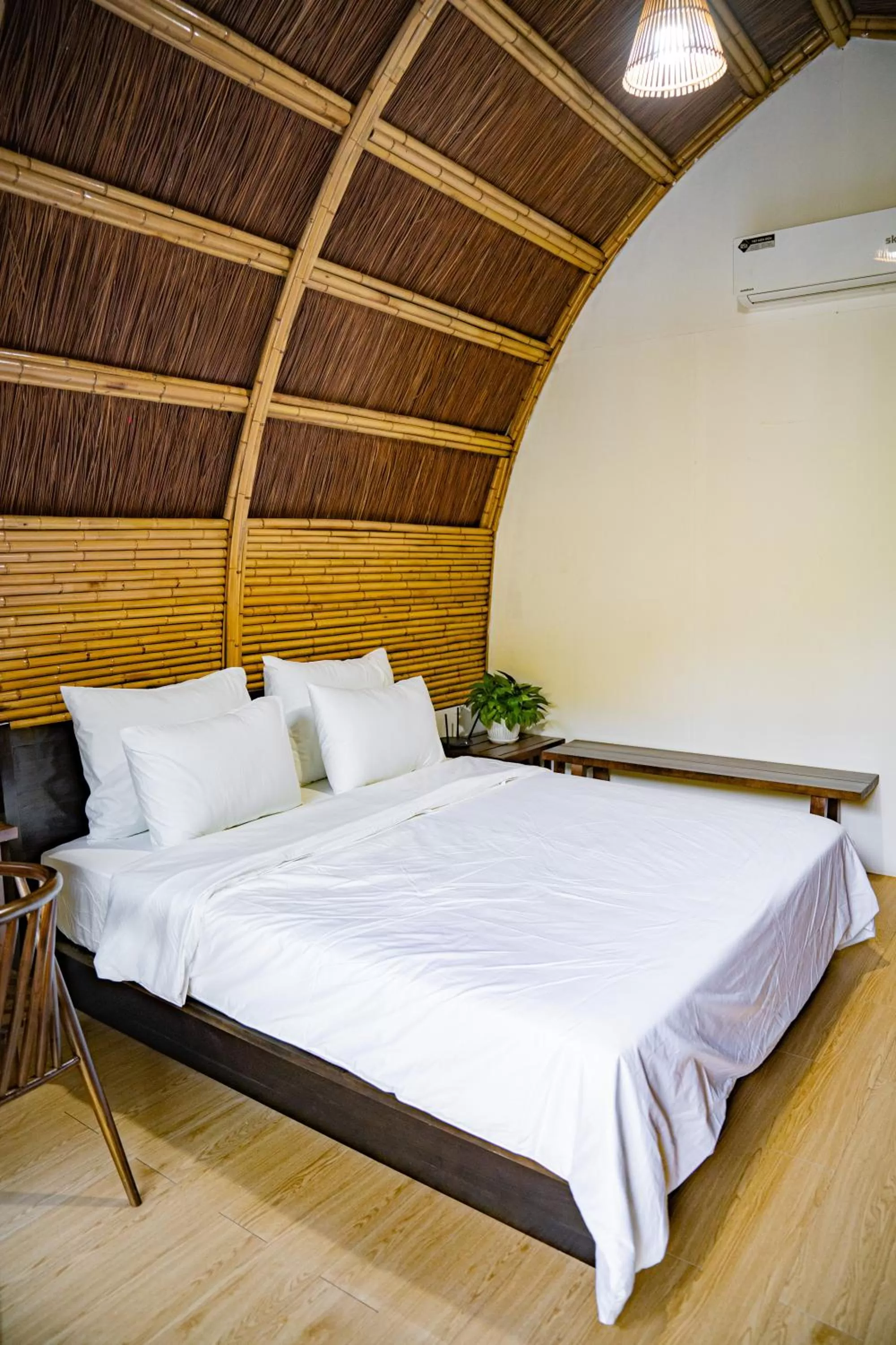 Bed in Fairy Mountain Retreat