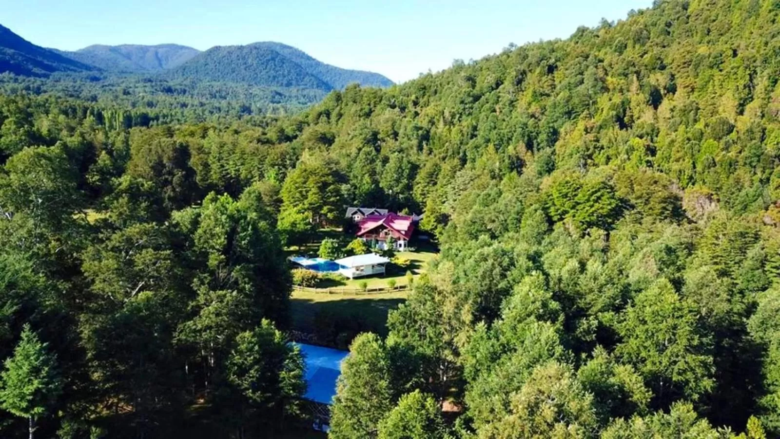 Natural landscape, Bird's-eye View in Hotel Salto del Carileufu