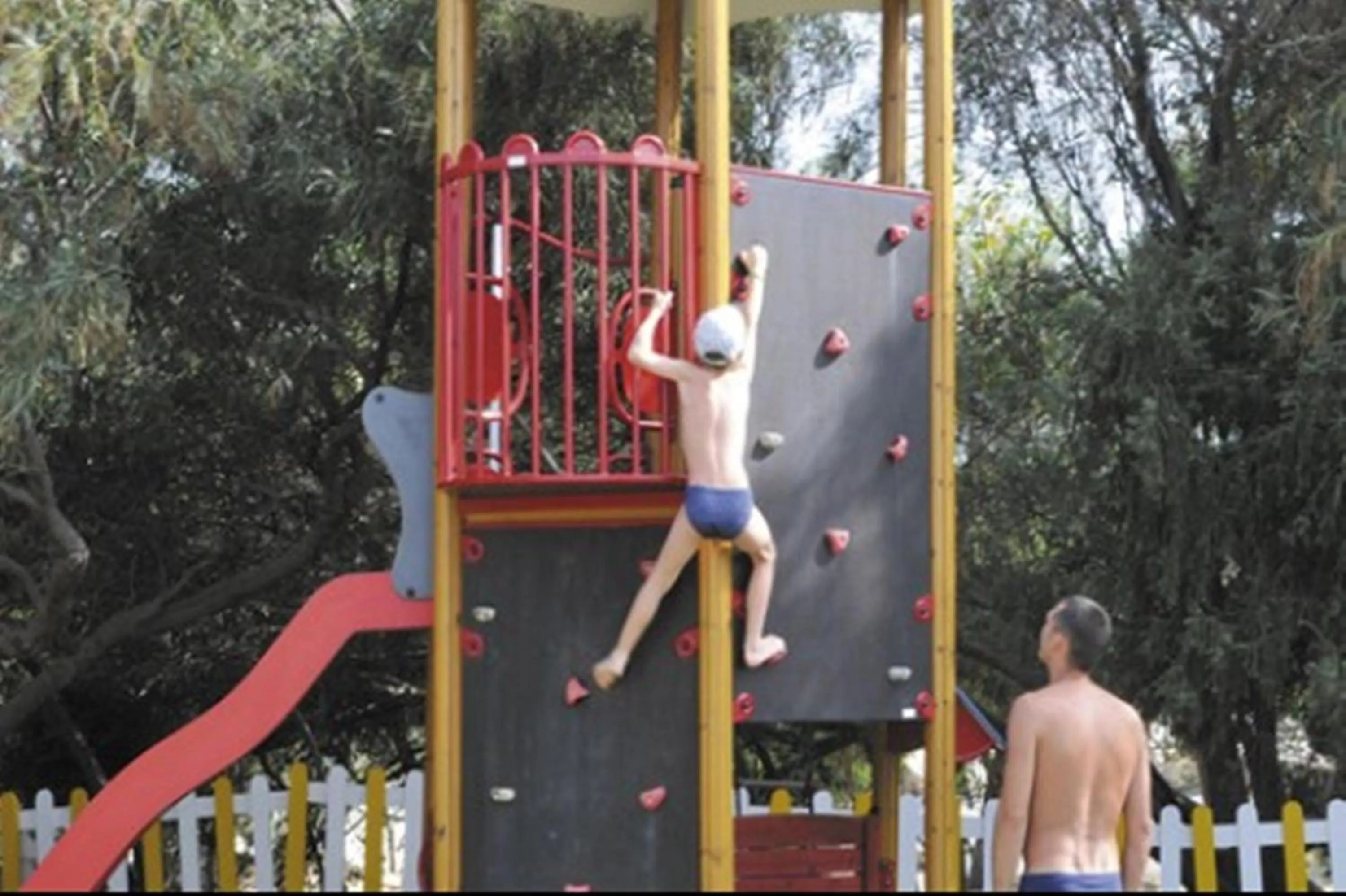 young children in Hotel El Fell