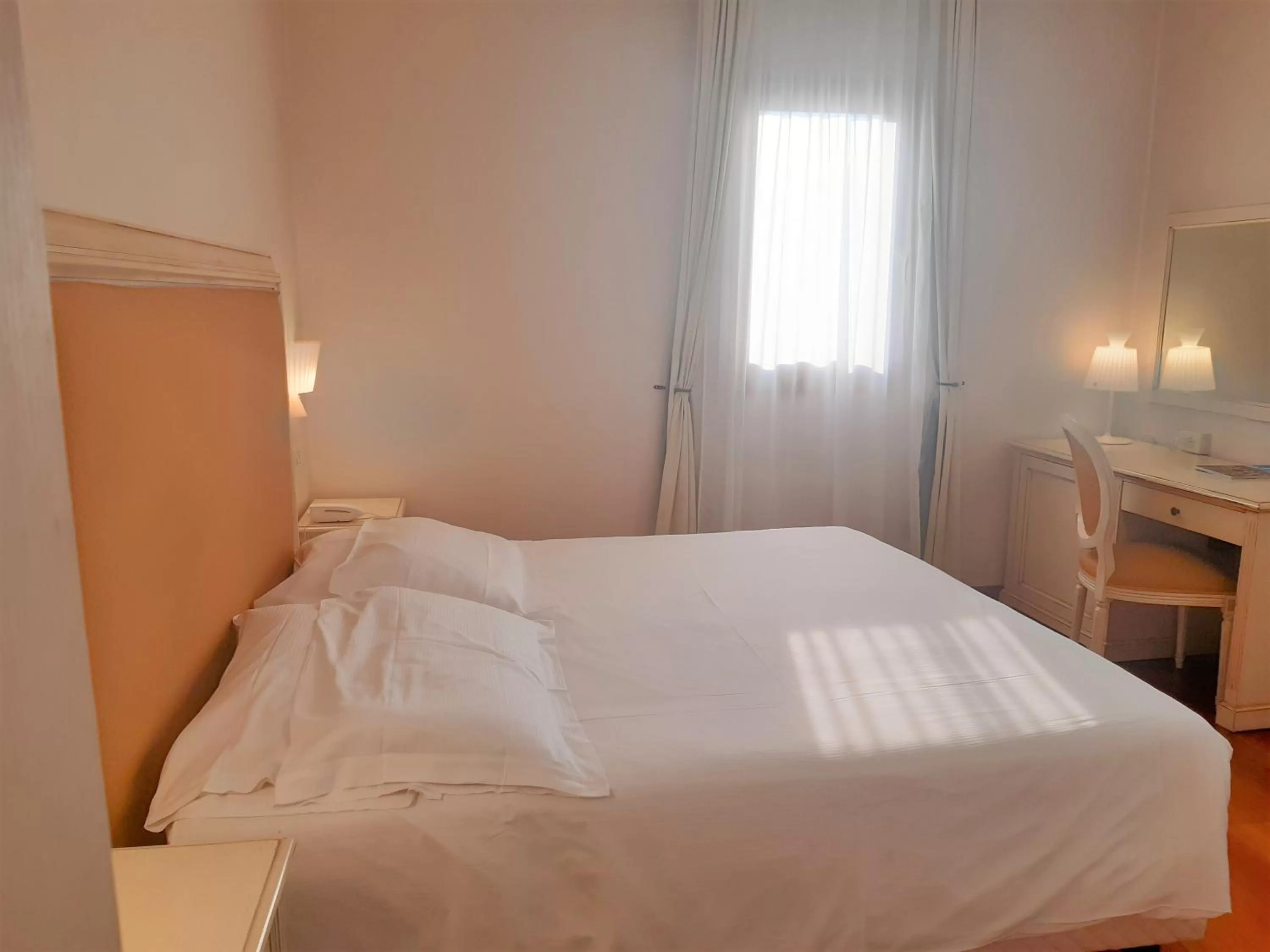 Photo of the whole room, Bed in Hotel Antico Mulino