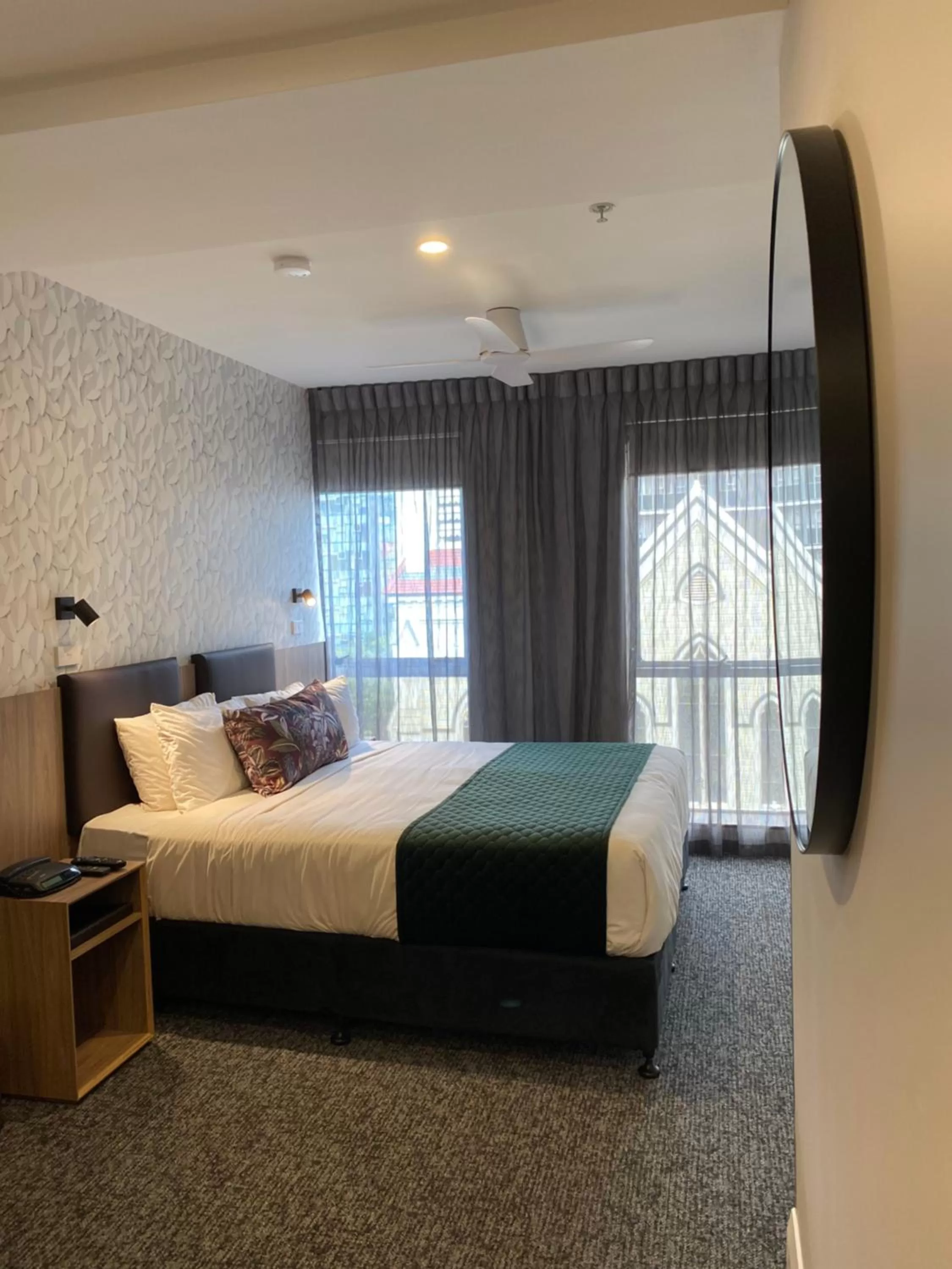 Bedroom, Bed in Trinity Hotel