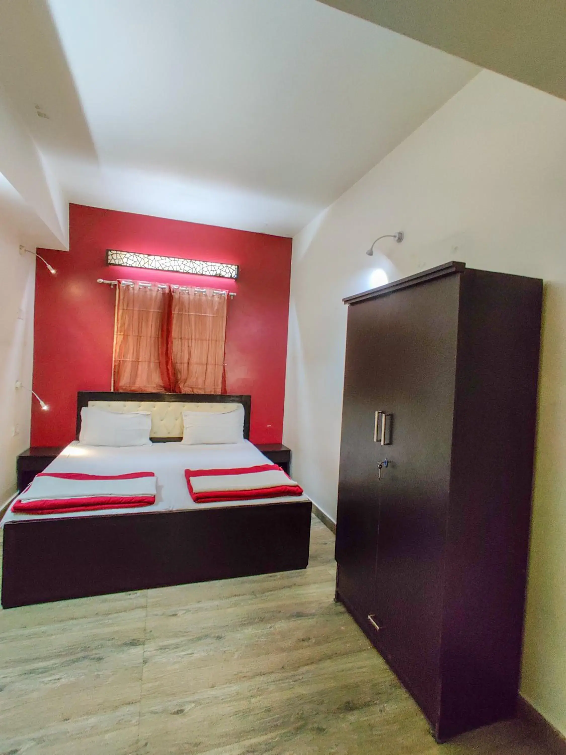 Standard Double Room with Shared Bathroom in Joey's Hostel Delhi Standard Double Room with Shared Bathroom in Joey's Hostel Delhi