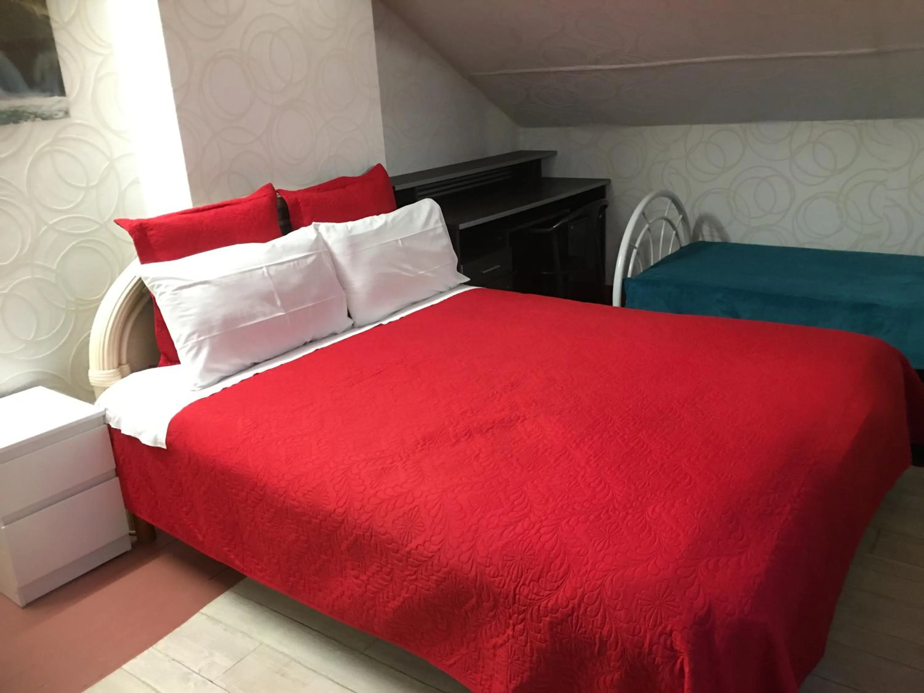 Bed in Hotel Paris Star