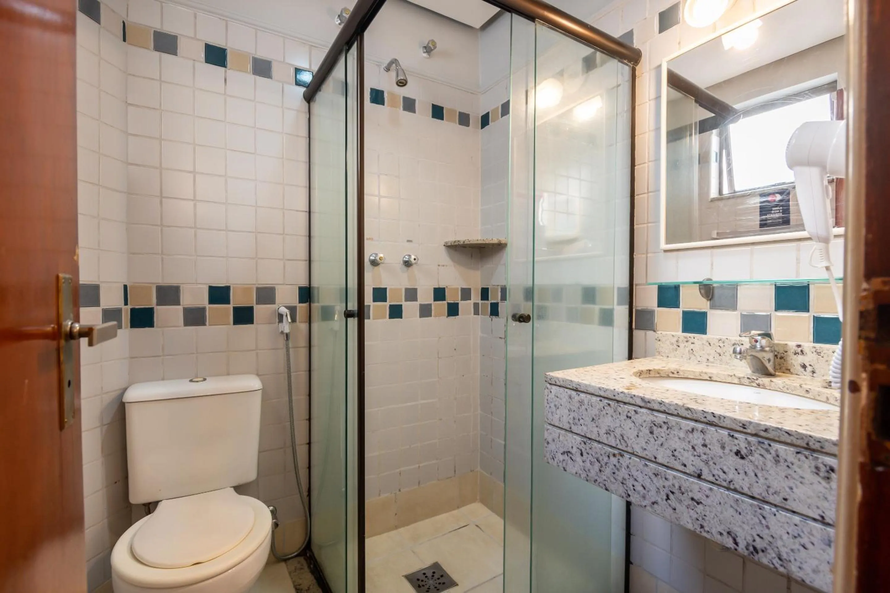 Toilet in Rede Andrade Piratininga