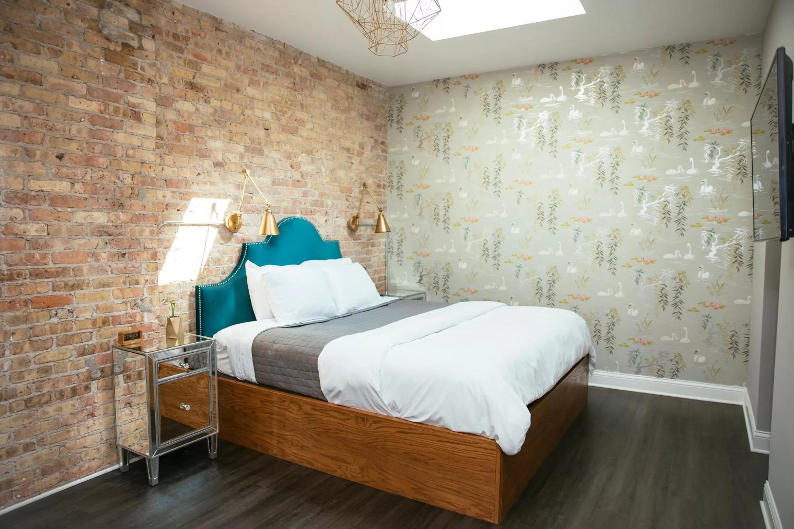 Bed in Wicker Park Inn