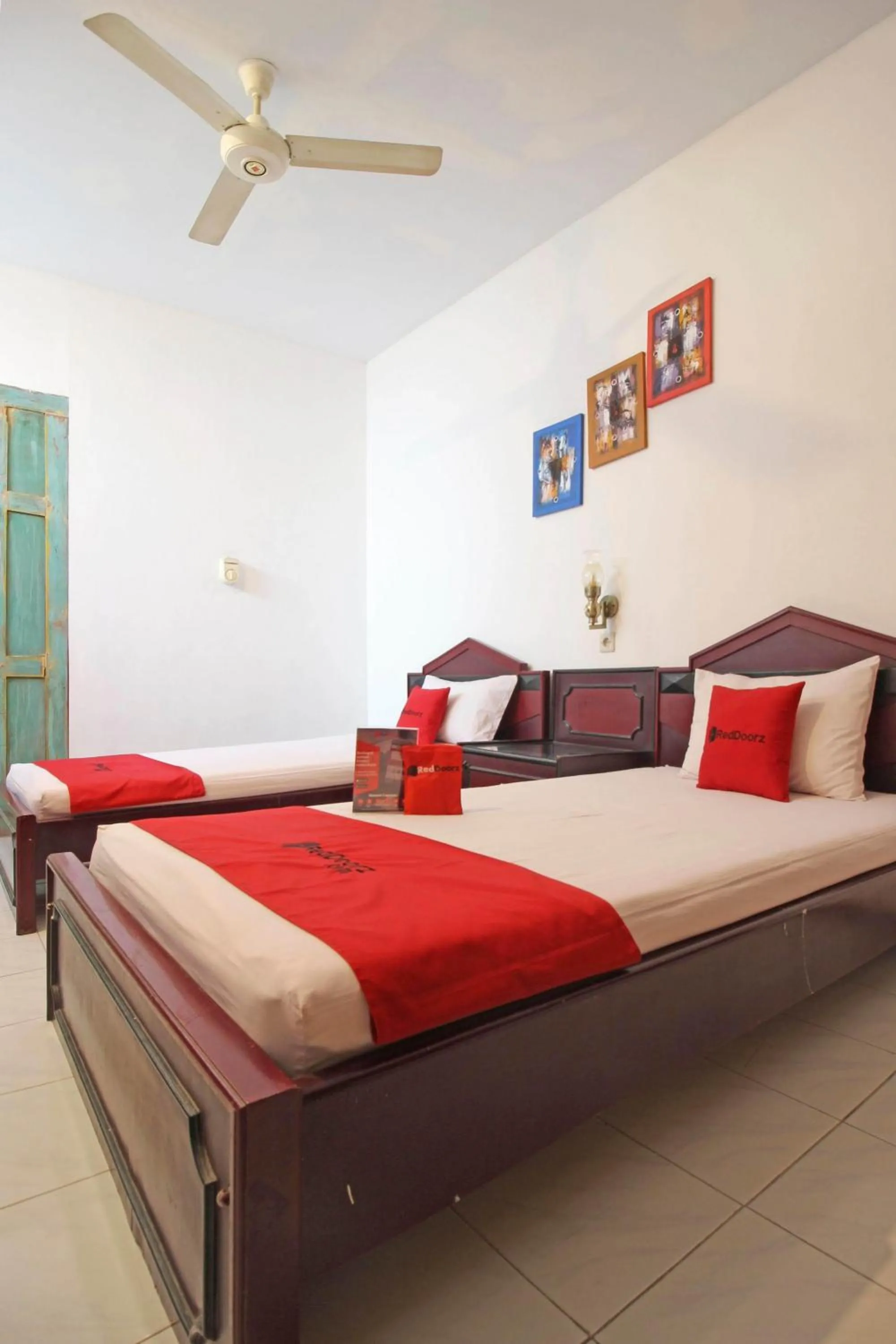 Bed in RedDoorz near Pojok Beteng Prawirotaman