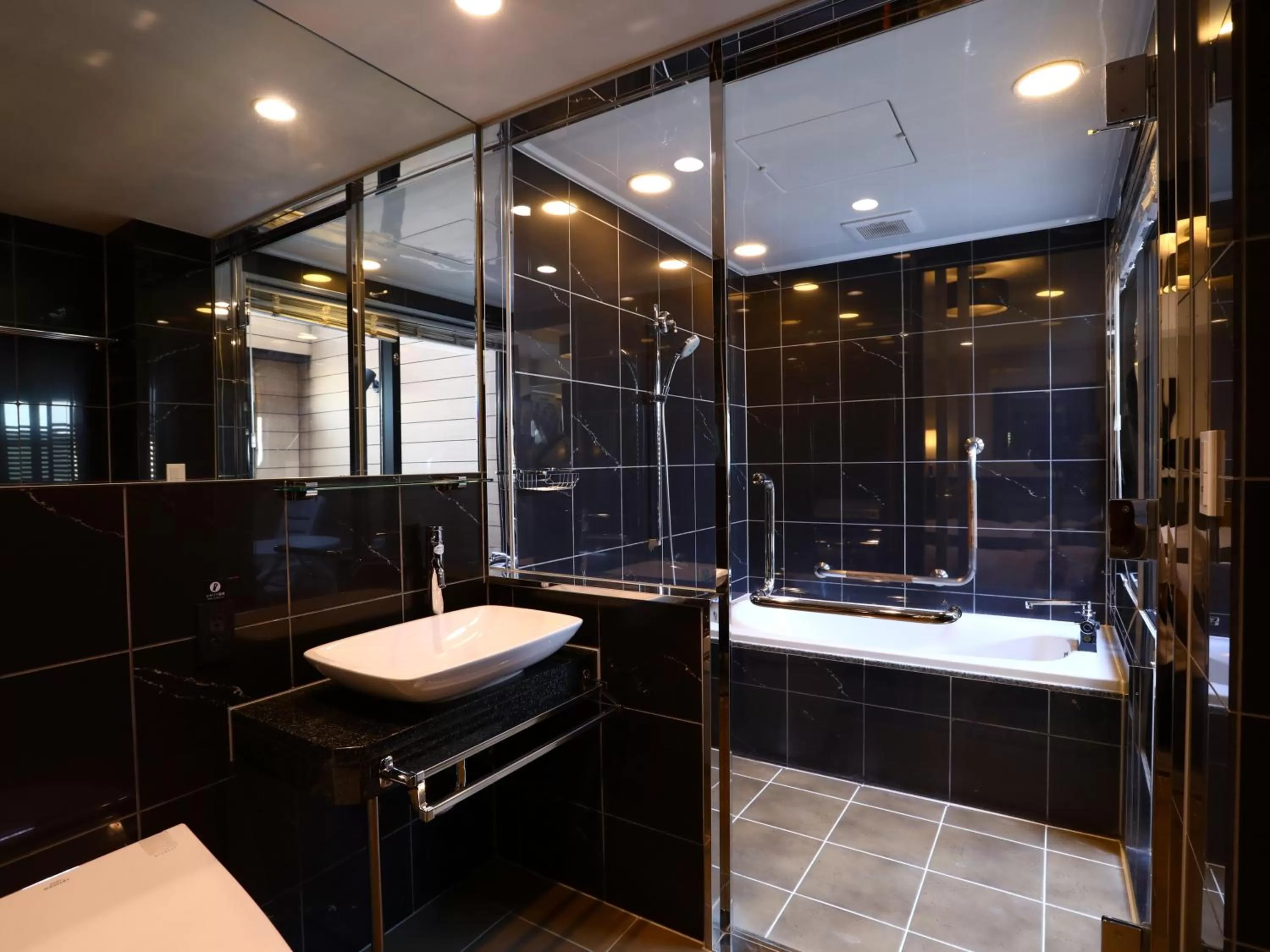 Photo of the whole room in APA Hotel Ningyocho Ekikita