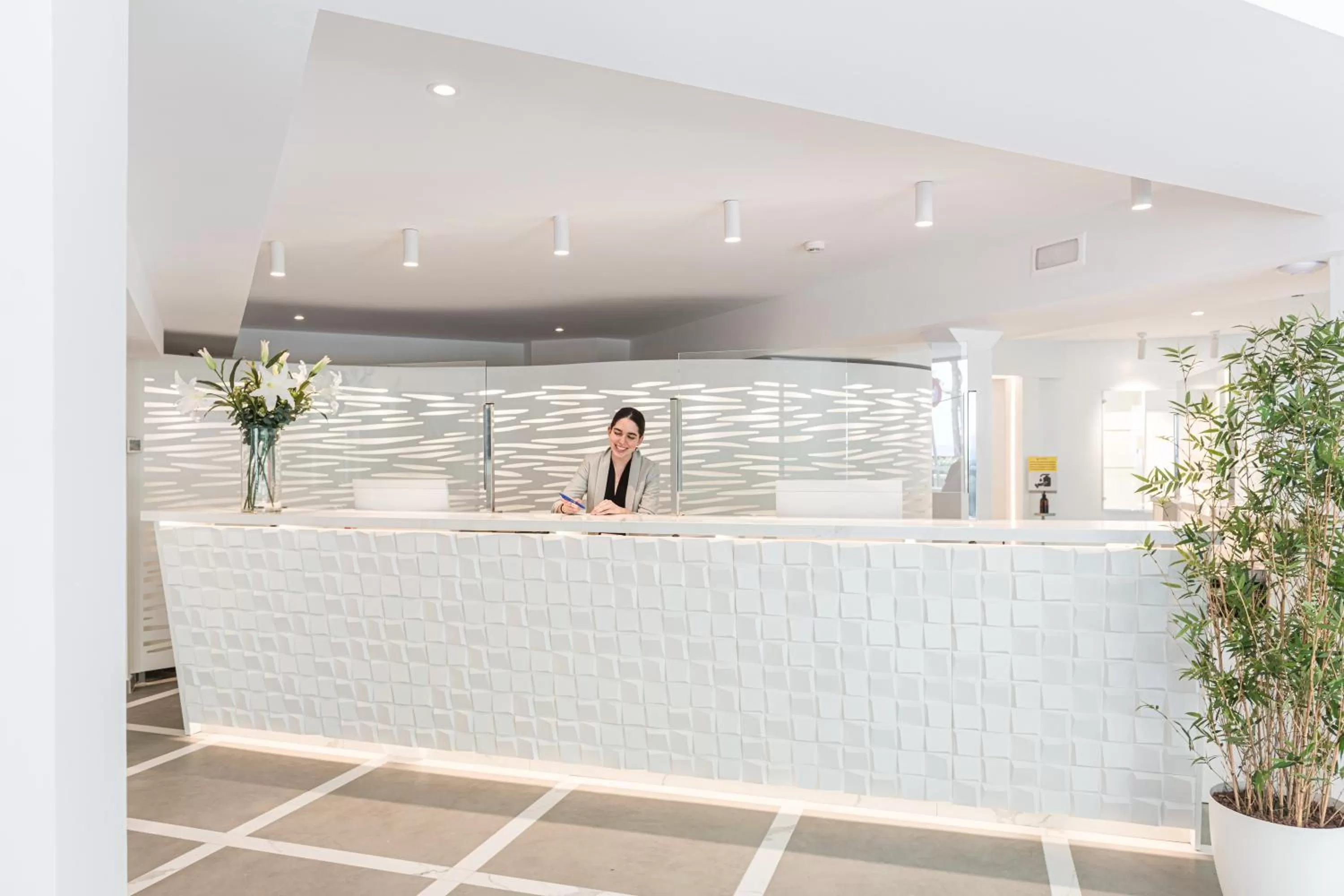 Lobby or reception in Hotel Planamar by Escampa Hotels