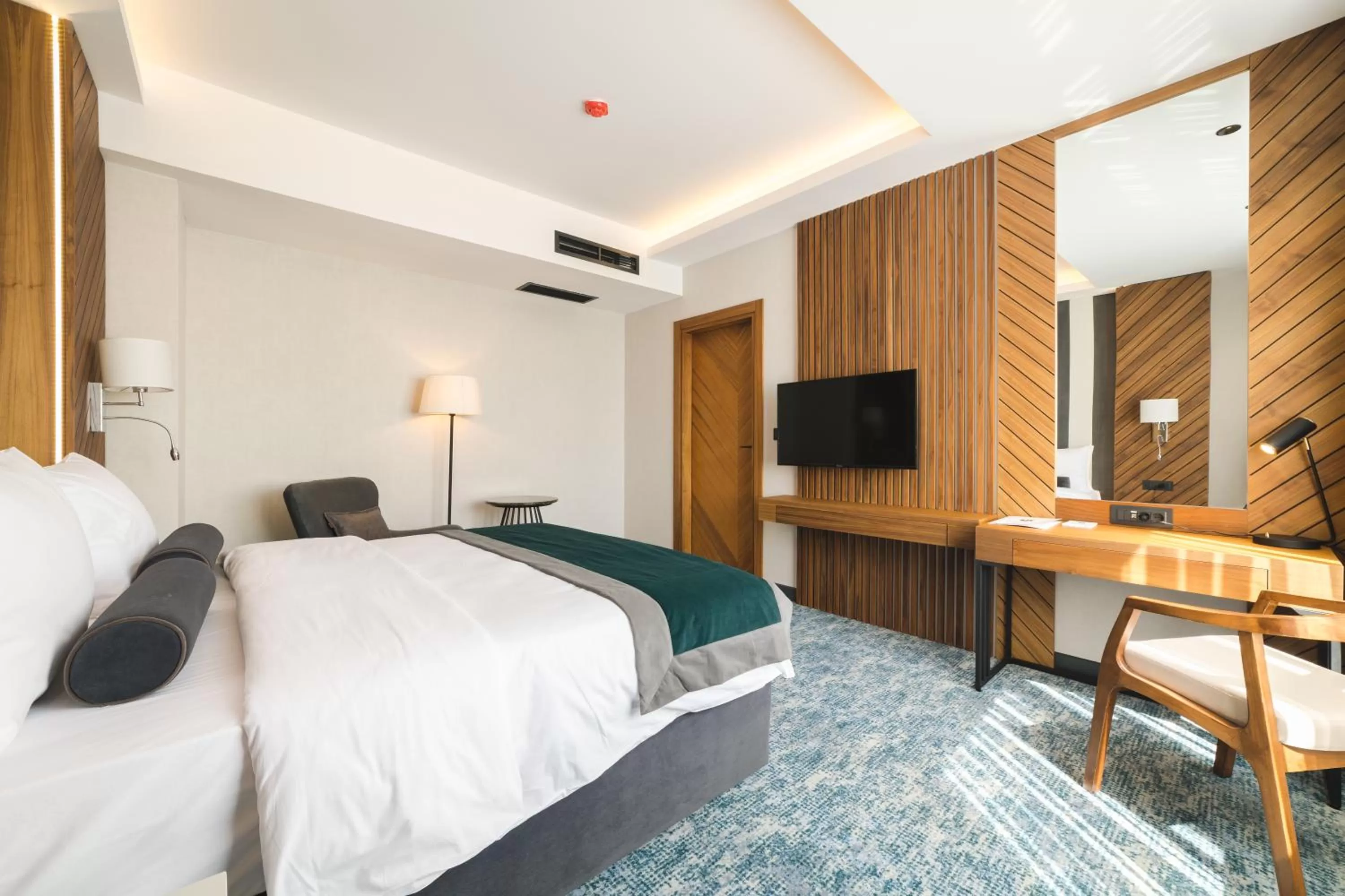 Bedroom, Bed in Bristol Hotel Podgorica