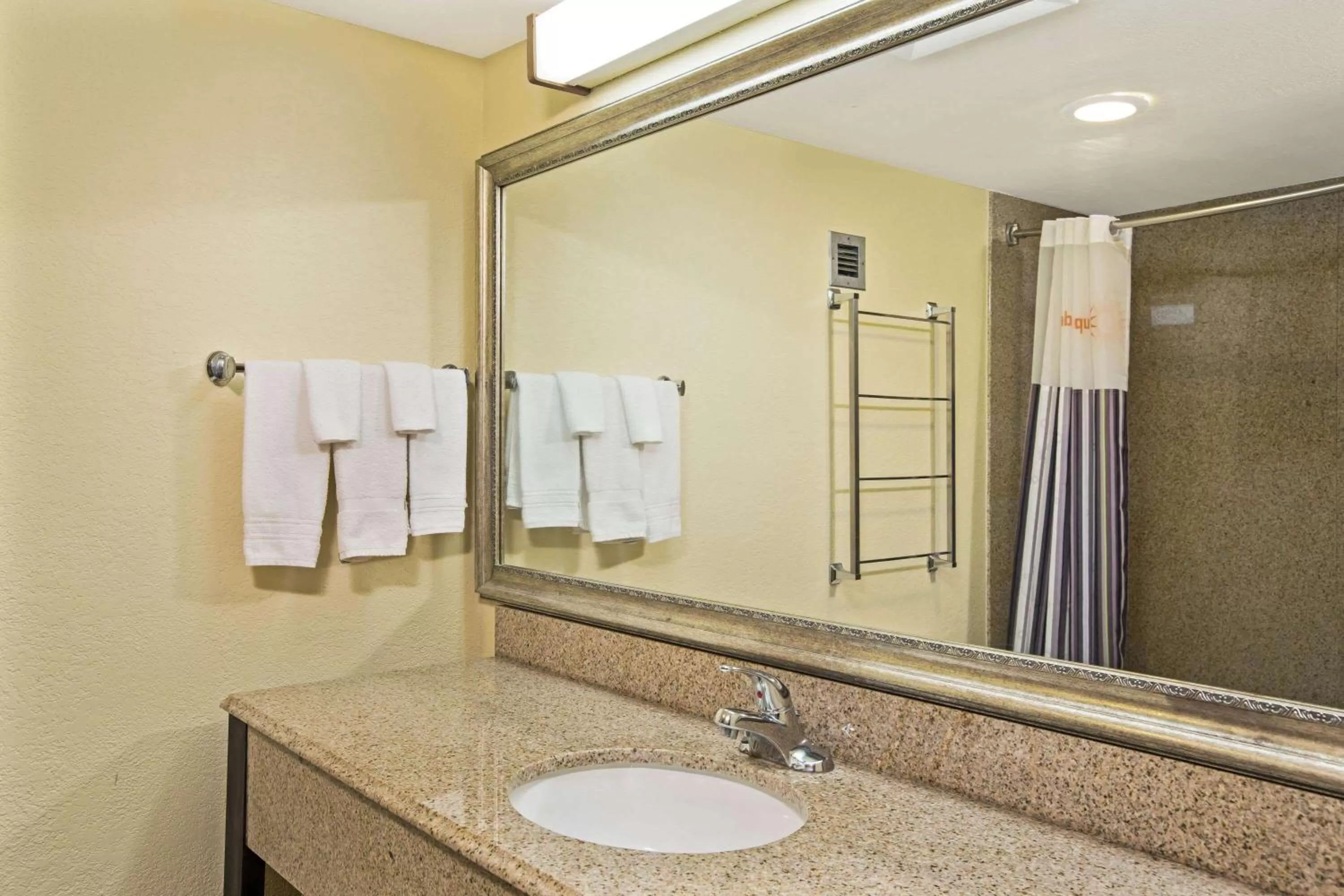 Bathroom in La Quinta by Wyndham Salina