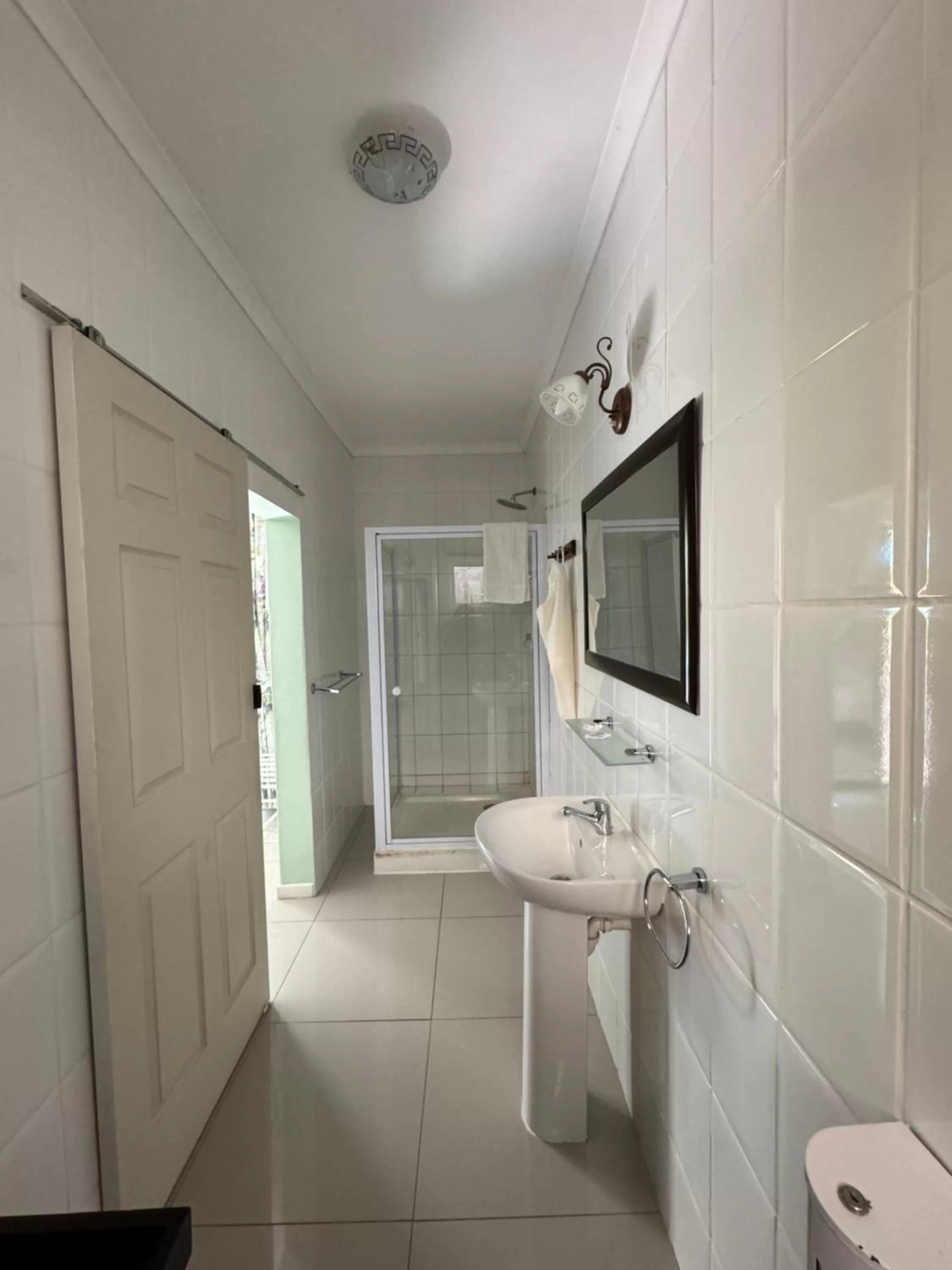 Shower in Blue Diamond Lodge & Spa