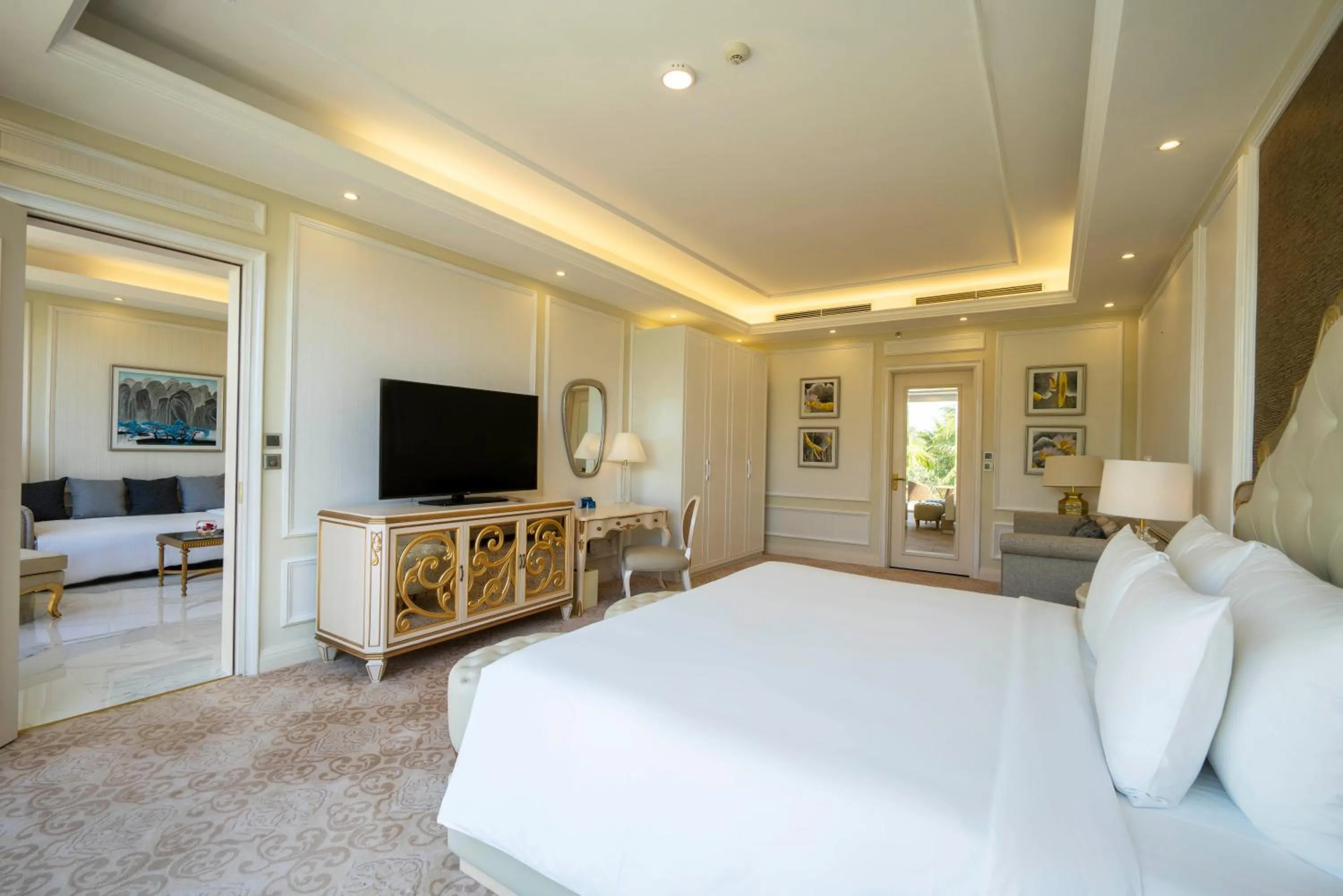 Photo of the whole room, Bed in Radisson Blu Resort Phu Quoc
