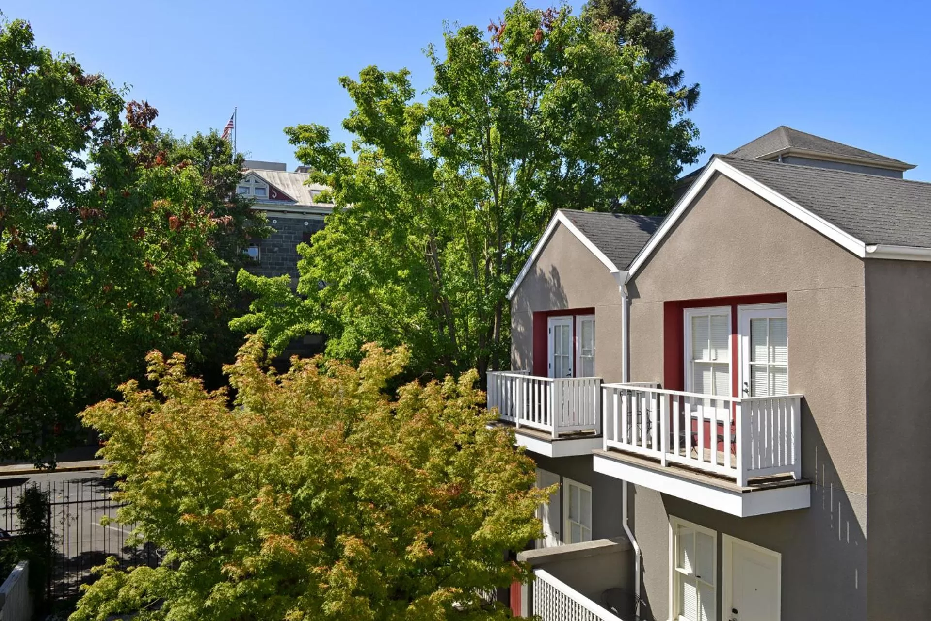 Property building in Hotel La Rose