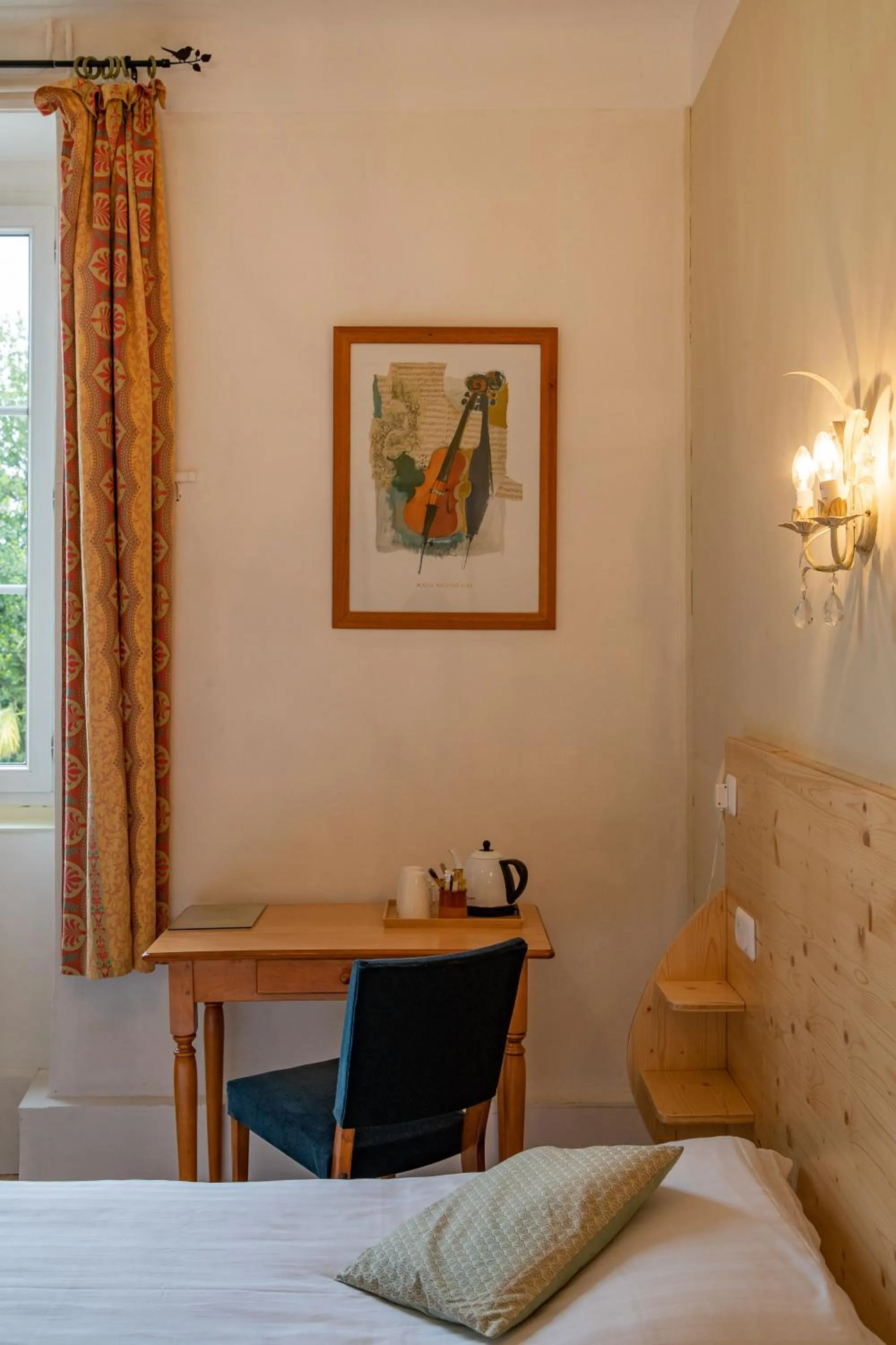 Bed in Hostellerie du Parc