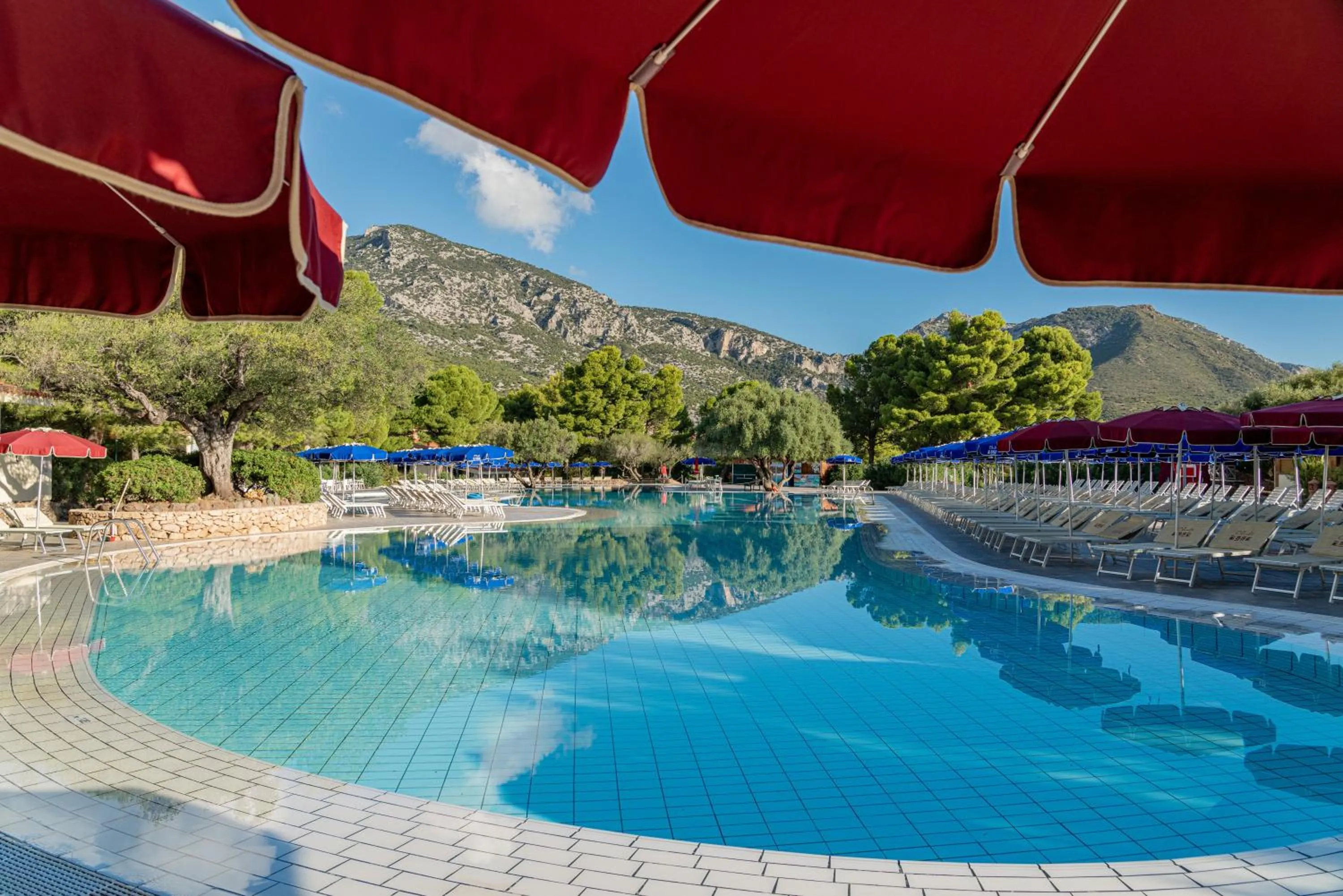 Swimming pool in Club Esse Palmasera